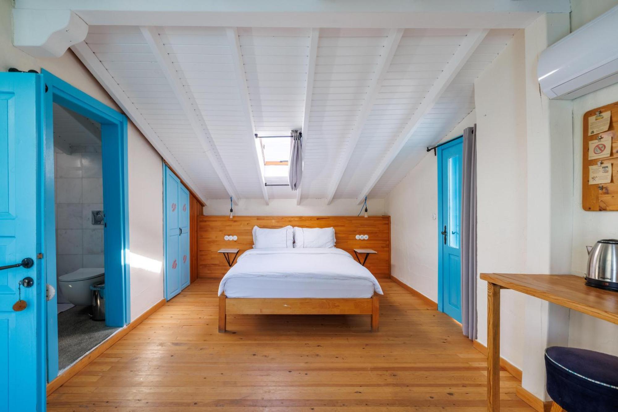 Penthouse Room