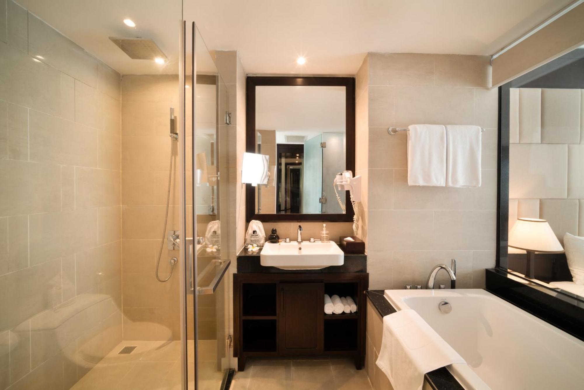 Deluxe Room with Garden View