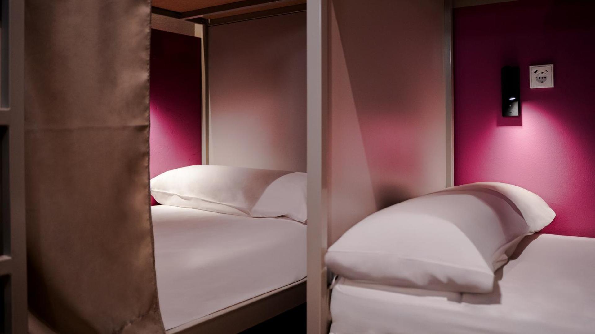 Bed in 4-Bed Mixed Dormitory Room