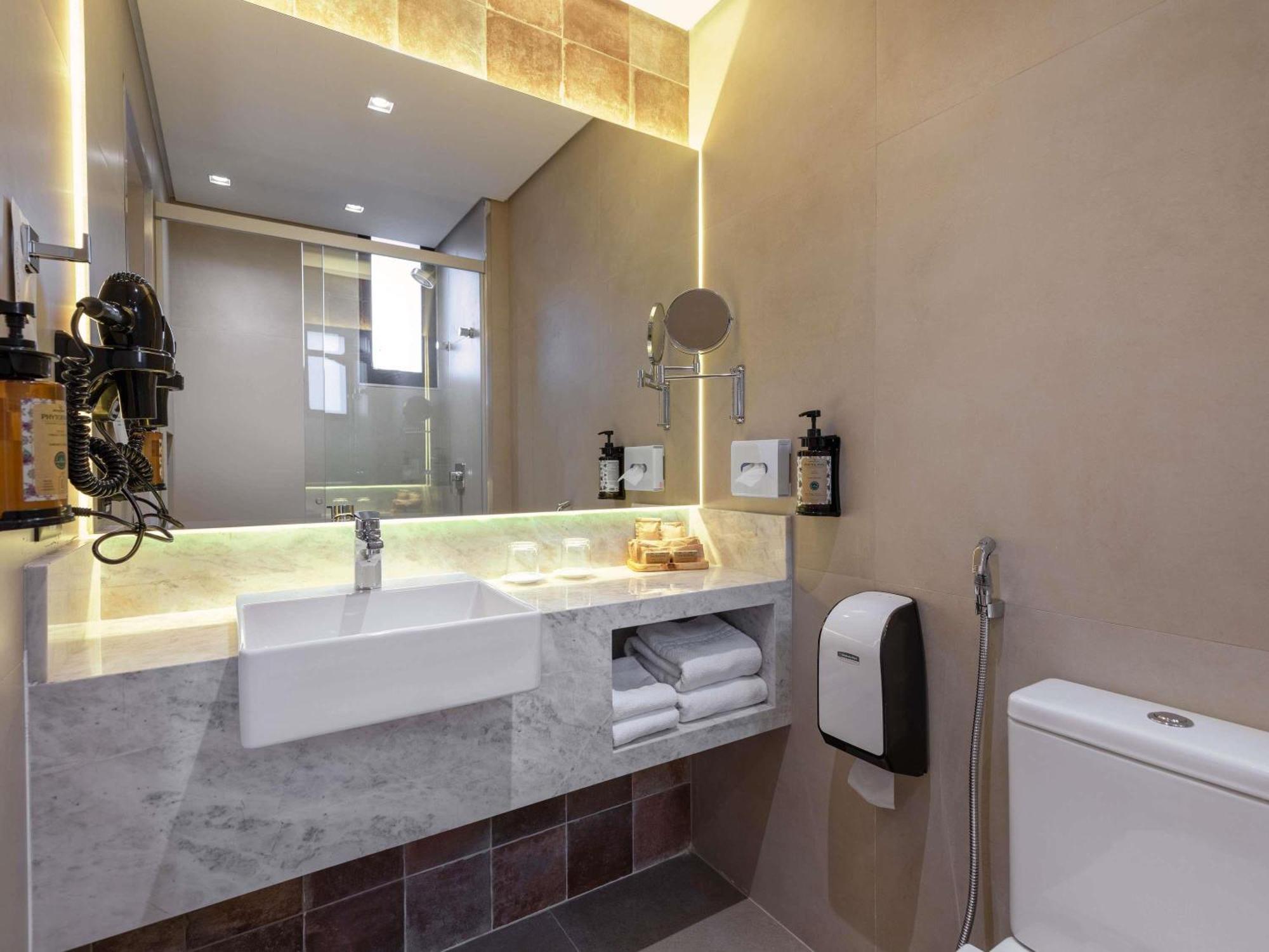 Executive Suite with One Double Bed