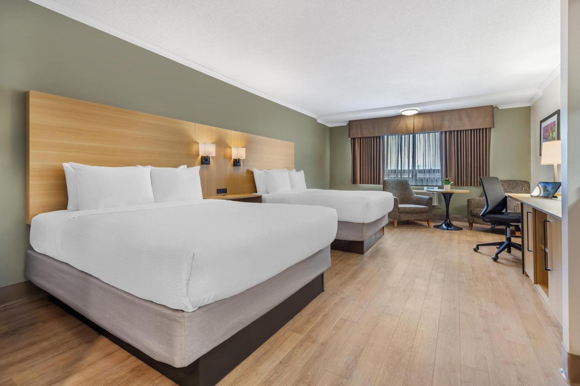 Queen Room with Two Queen Beds and Kitchenette - Non-Smoking
