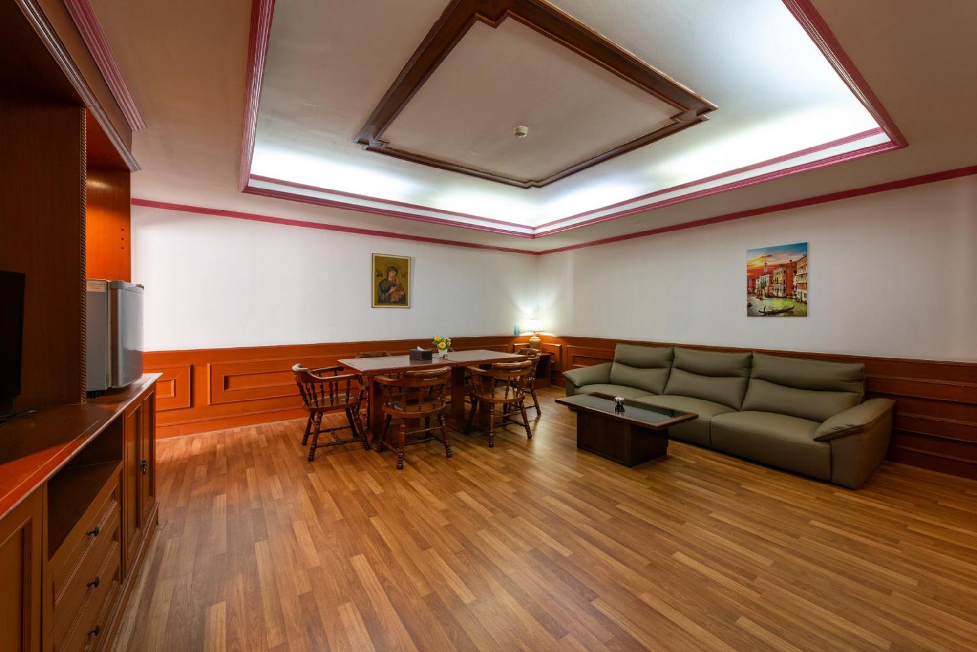 Executive Two-Bedroom Suite