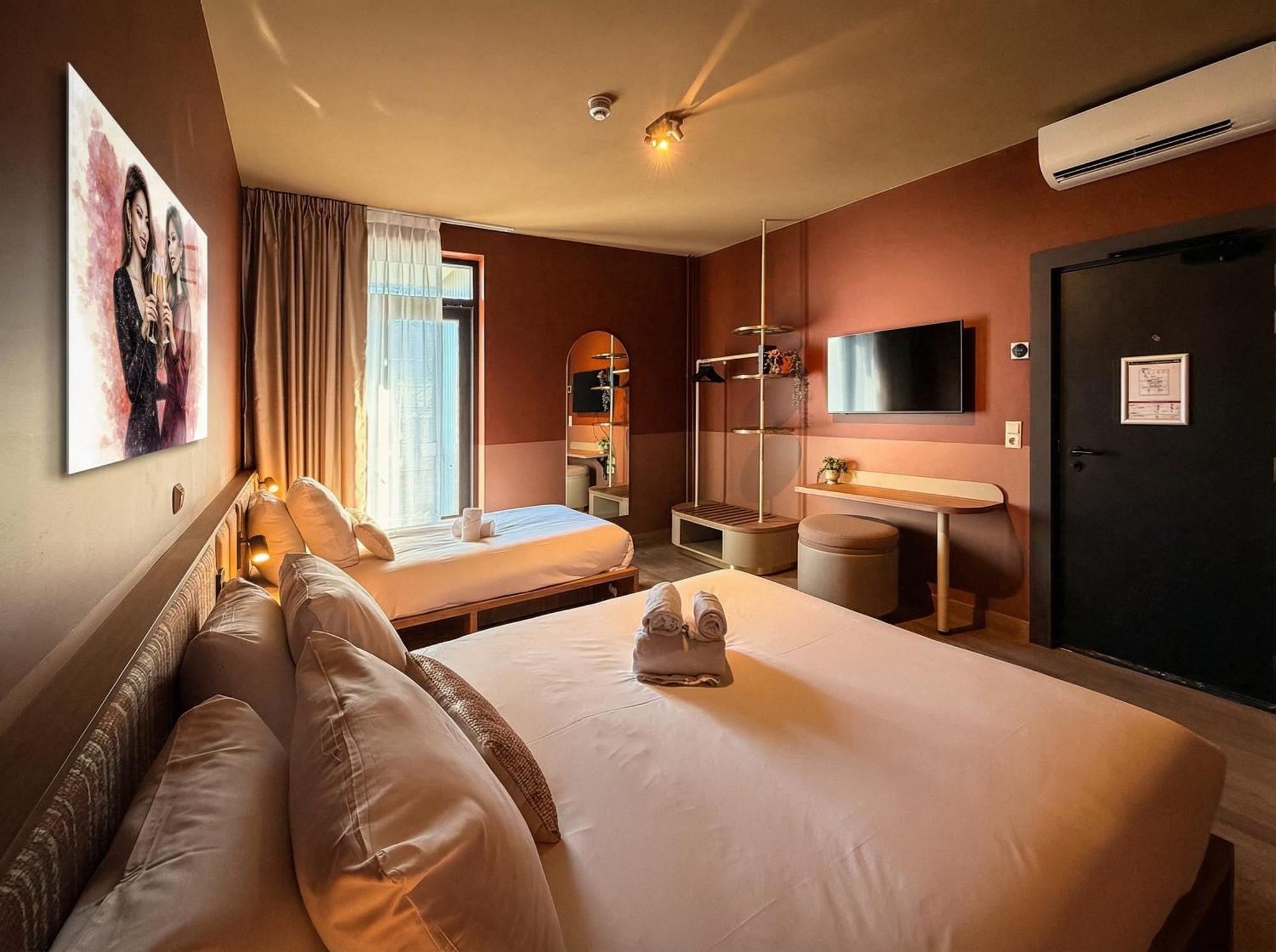 Deluxe Triple Room