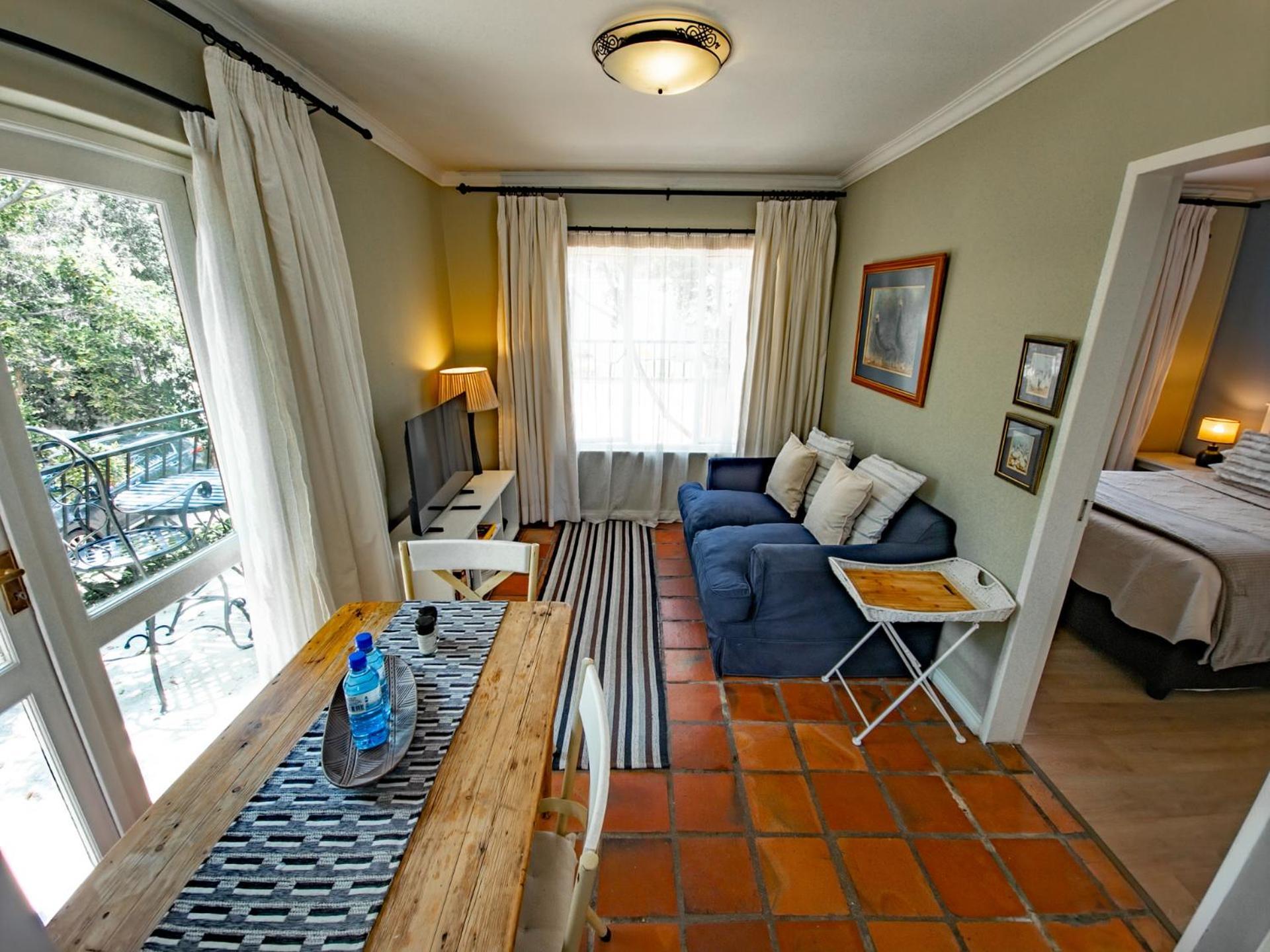 One-Bedroom Apartment with Balcony