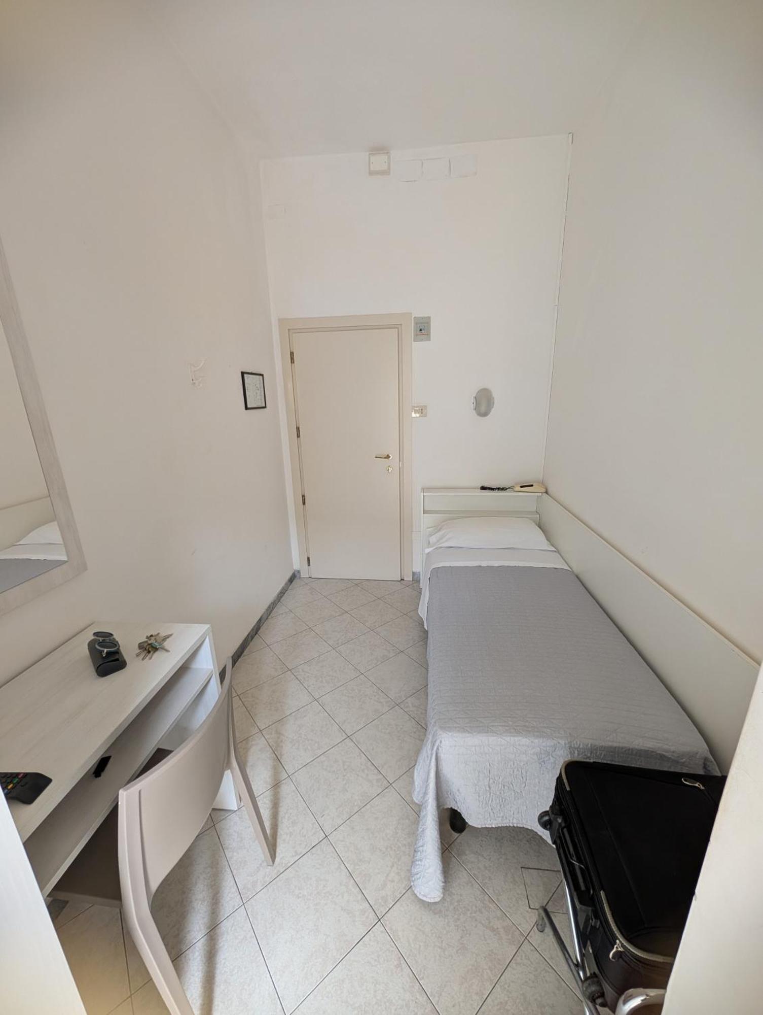 Small Single Room