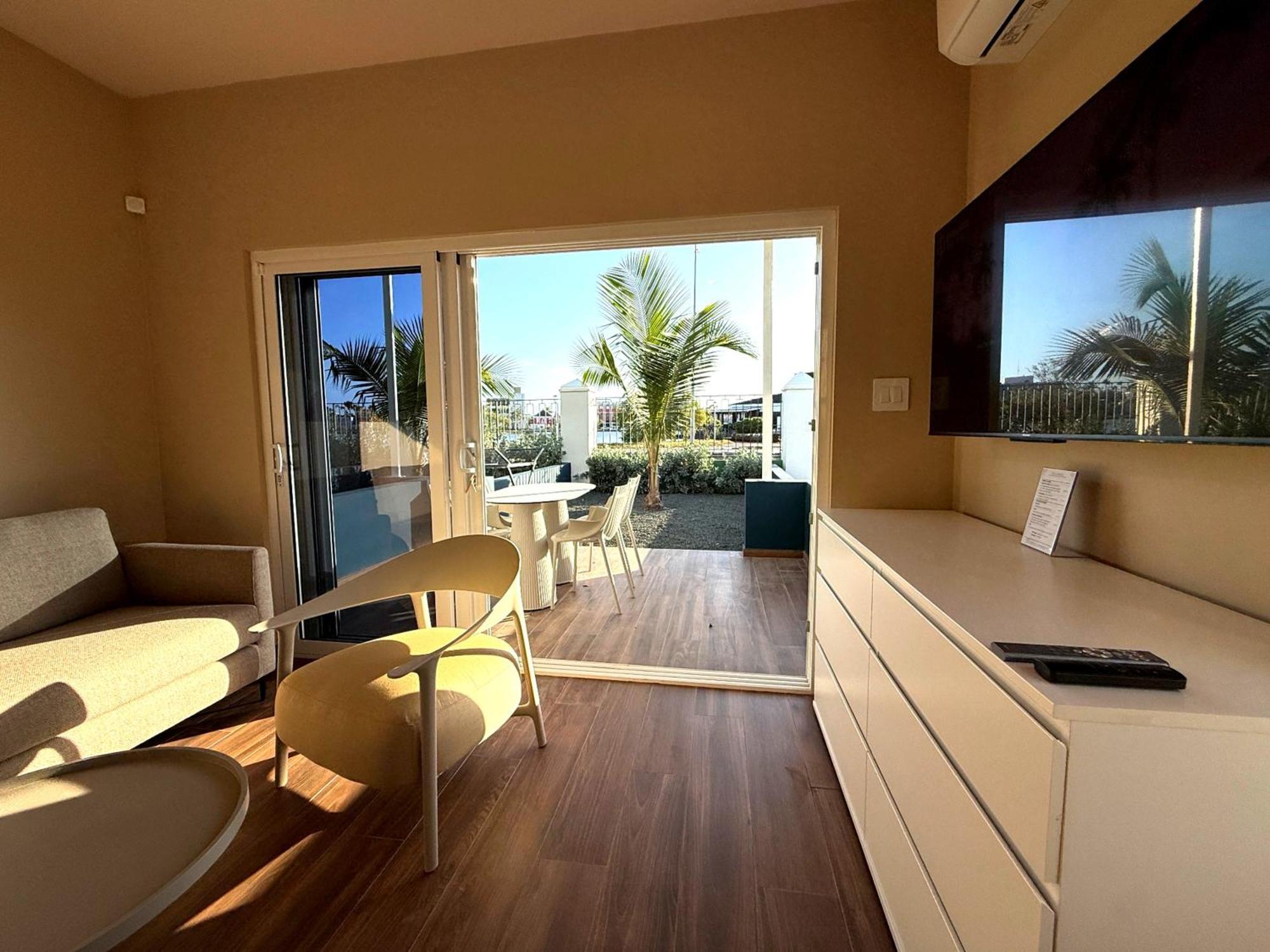 Two-Bedroom Deluxe Apartment with Harbor View
