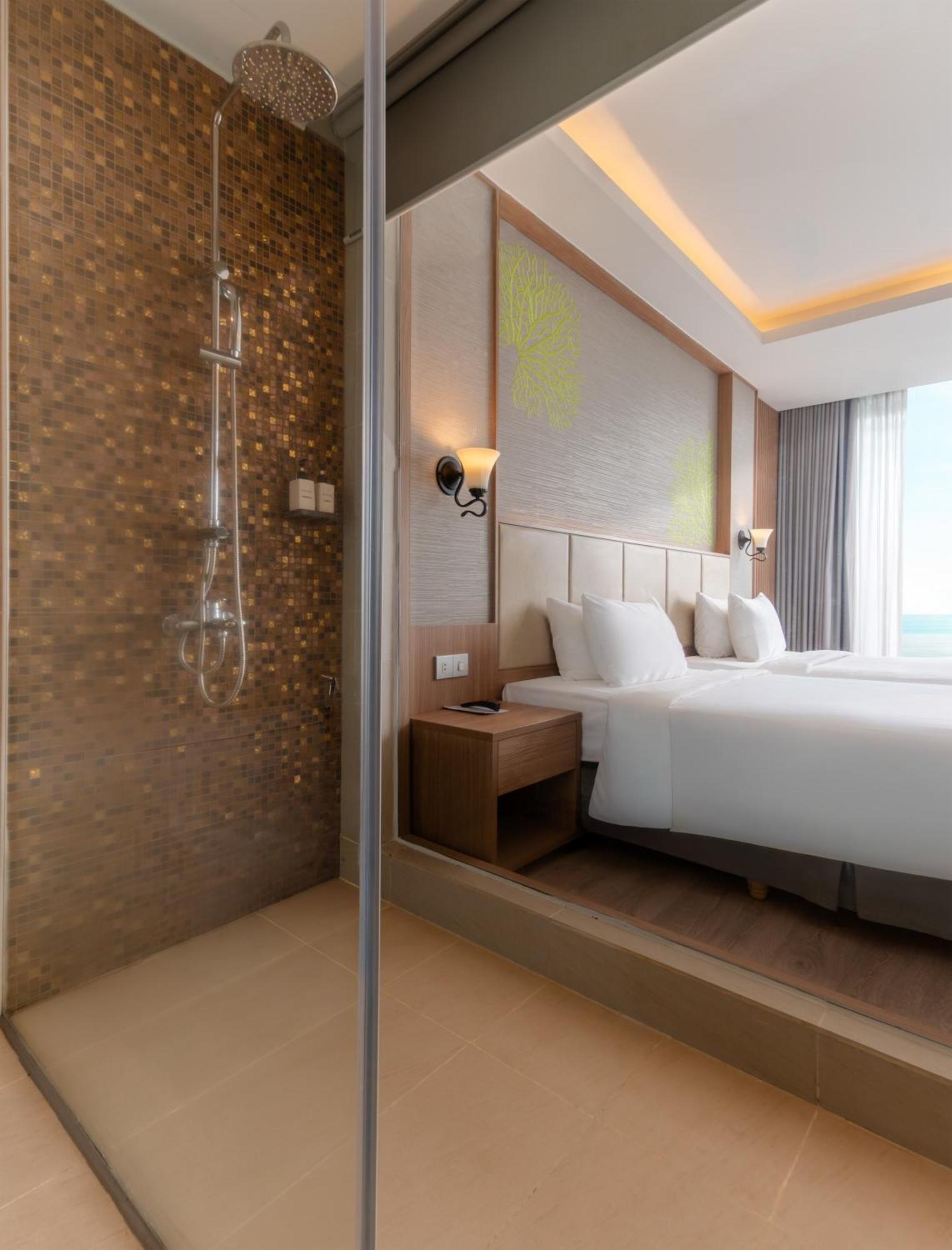 Superior Twin Room with Sea View