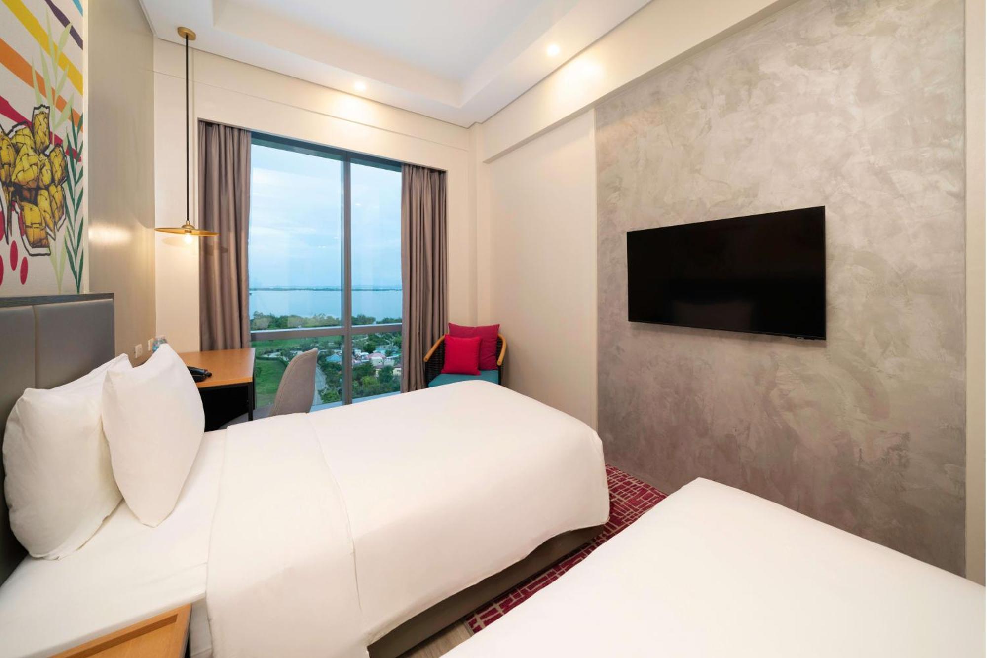 Twin Room with Two Single Beds and Ocean View - Classic