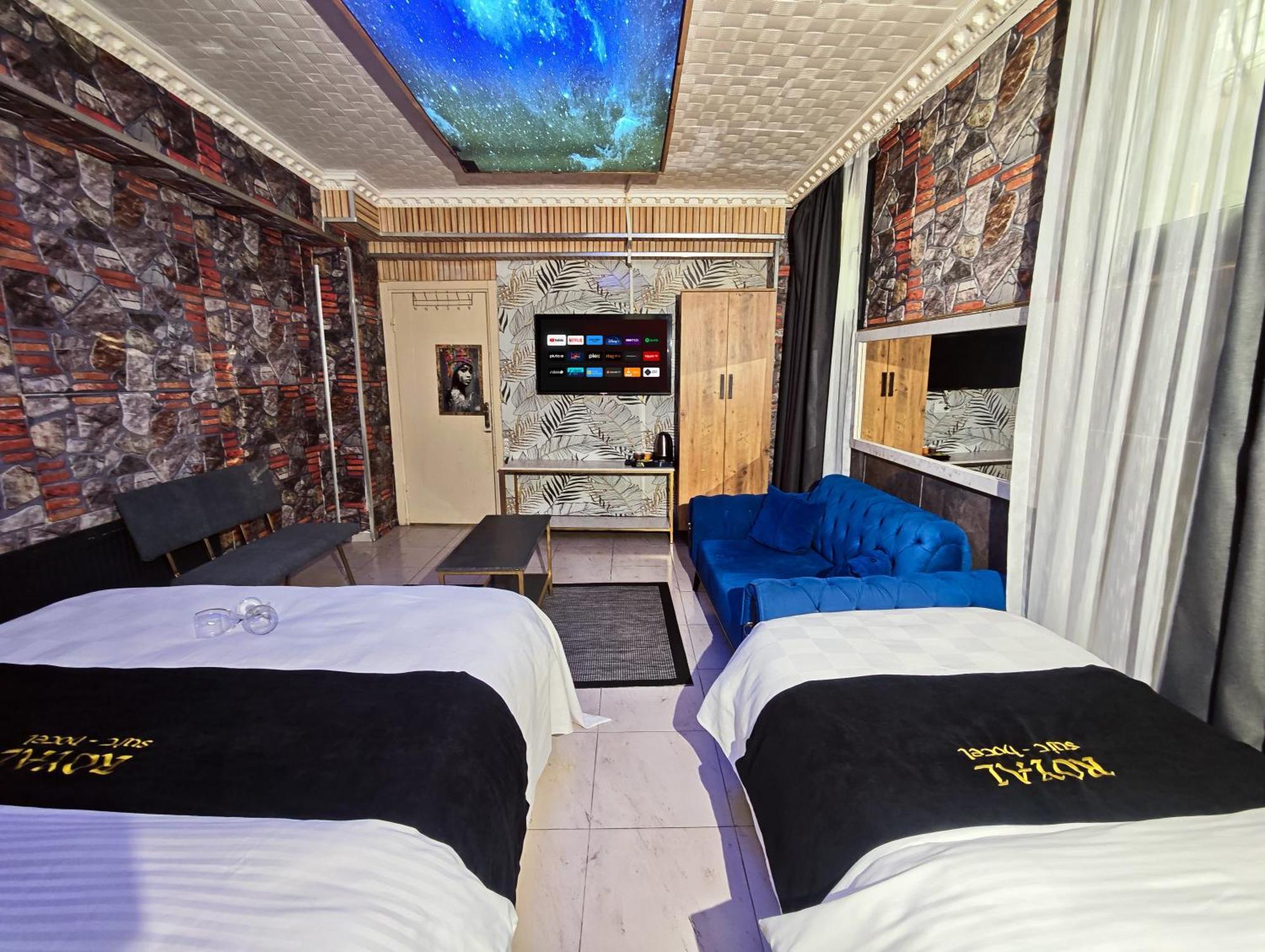 Deluxe Triple Room