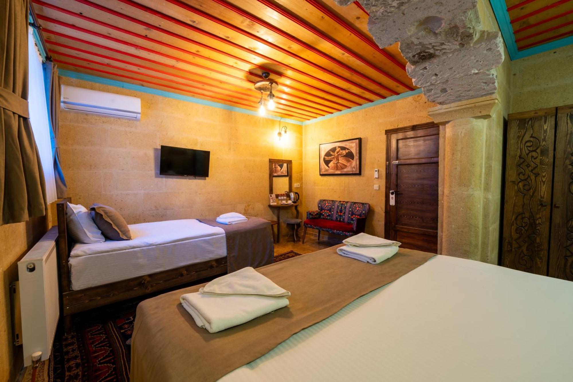 Economy Triple Room