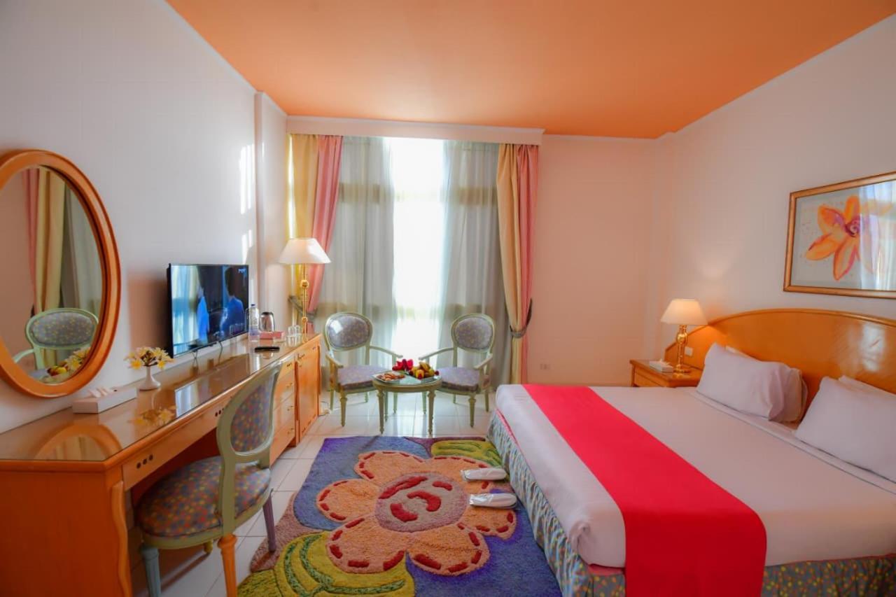 Double or Twin Room with Pool View