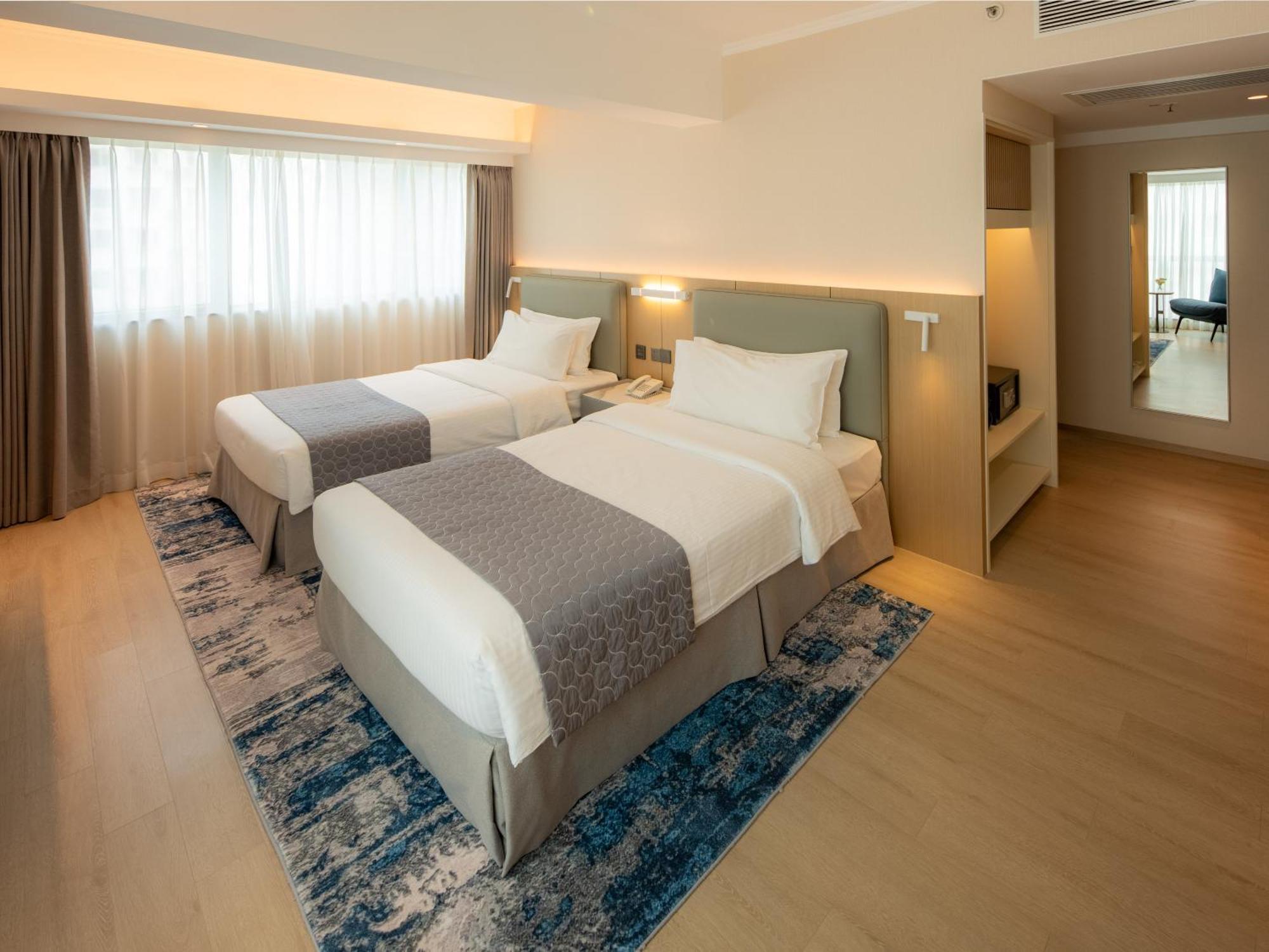 Deluxe Double or Twin Room