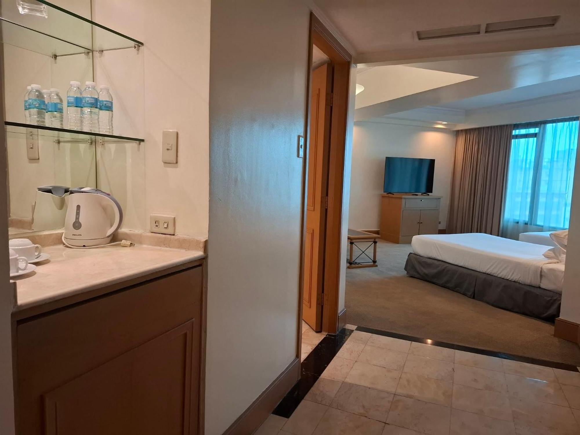 Junior Twin Suite