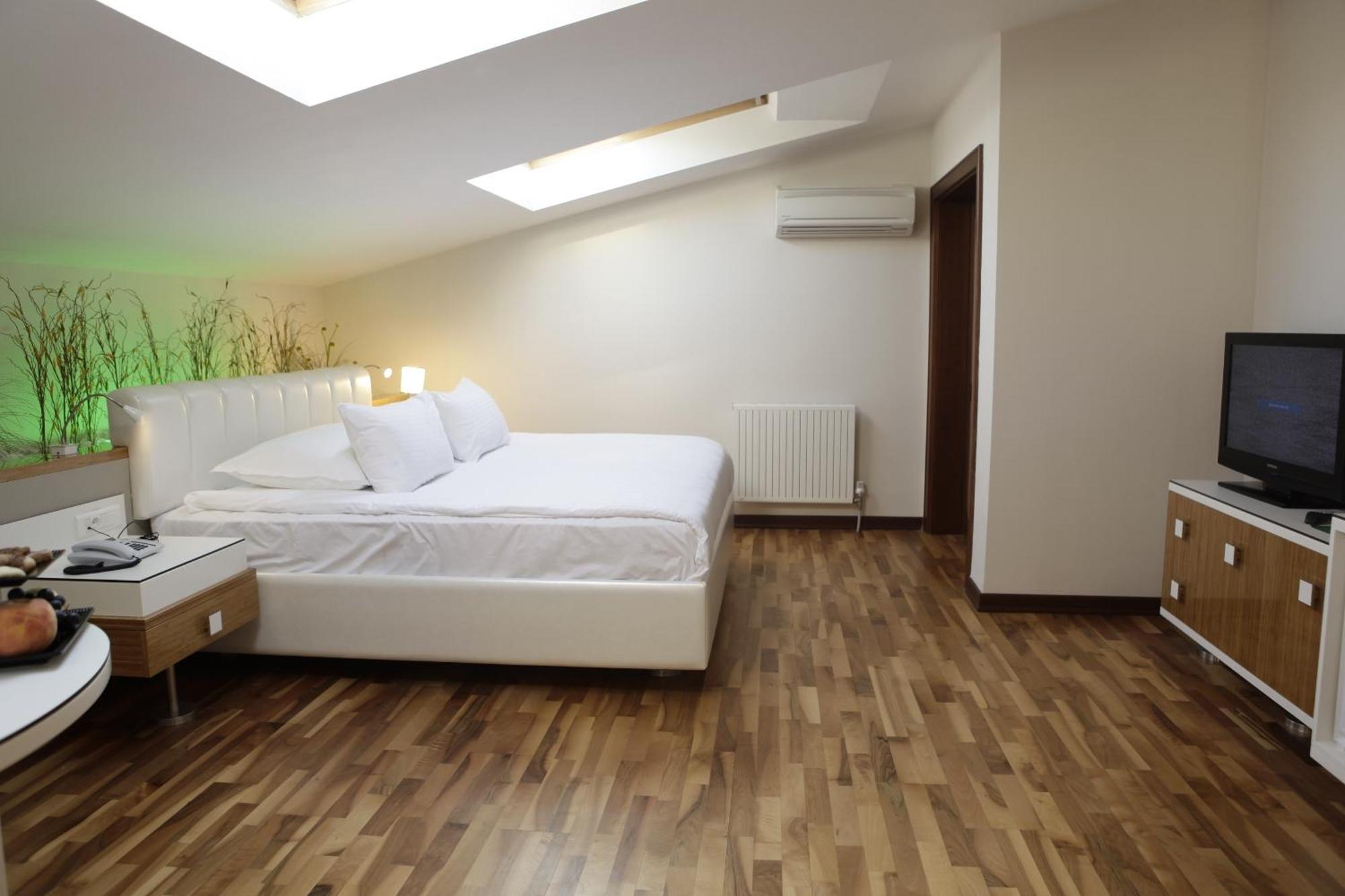 Penthouse Suite