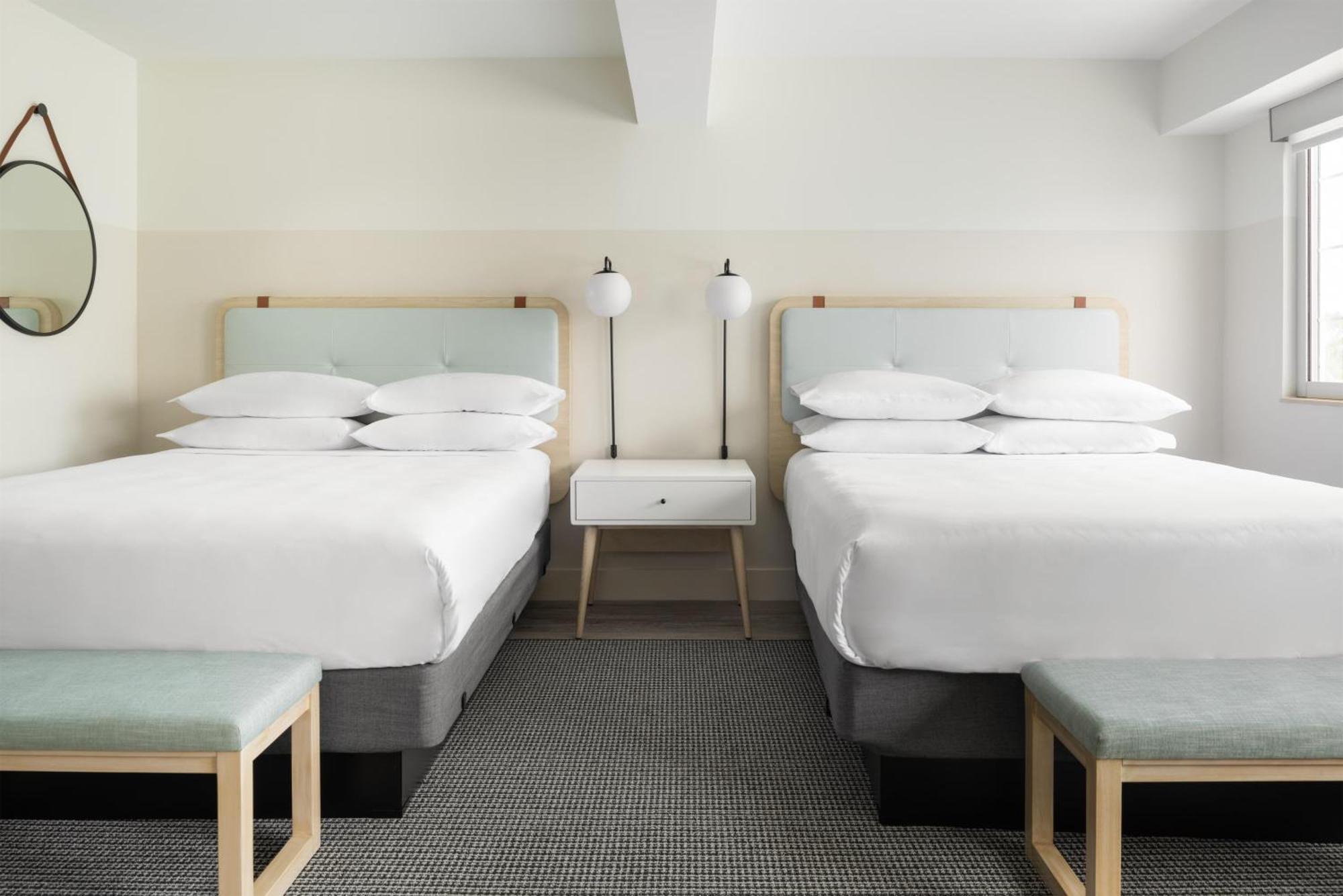 Standard Room with 2 Queen Beds