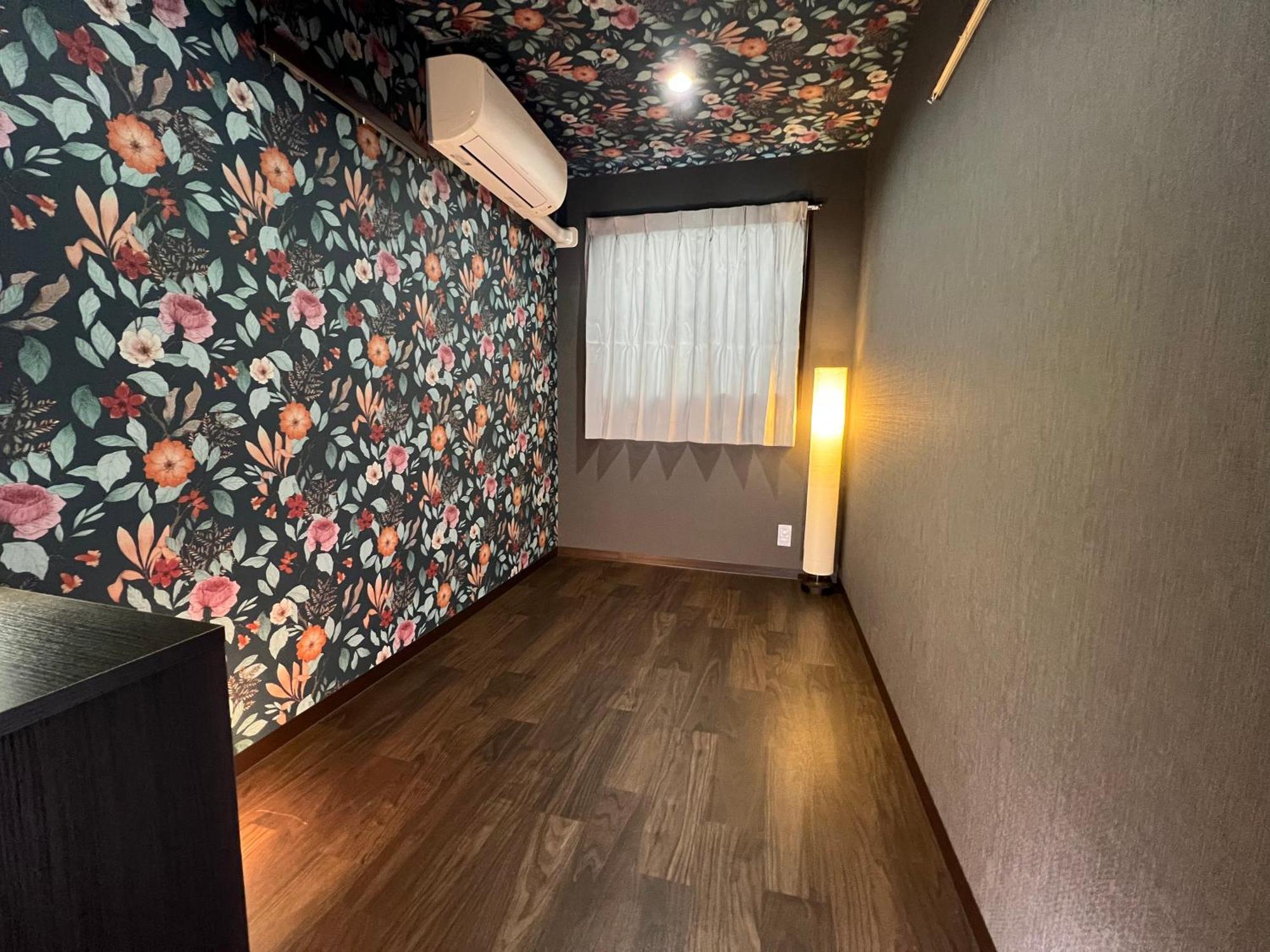 Japanese-Style Economy Twin Room with Shared Bathroom - Non-Smoking
