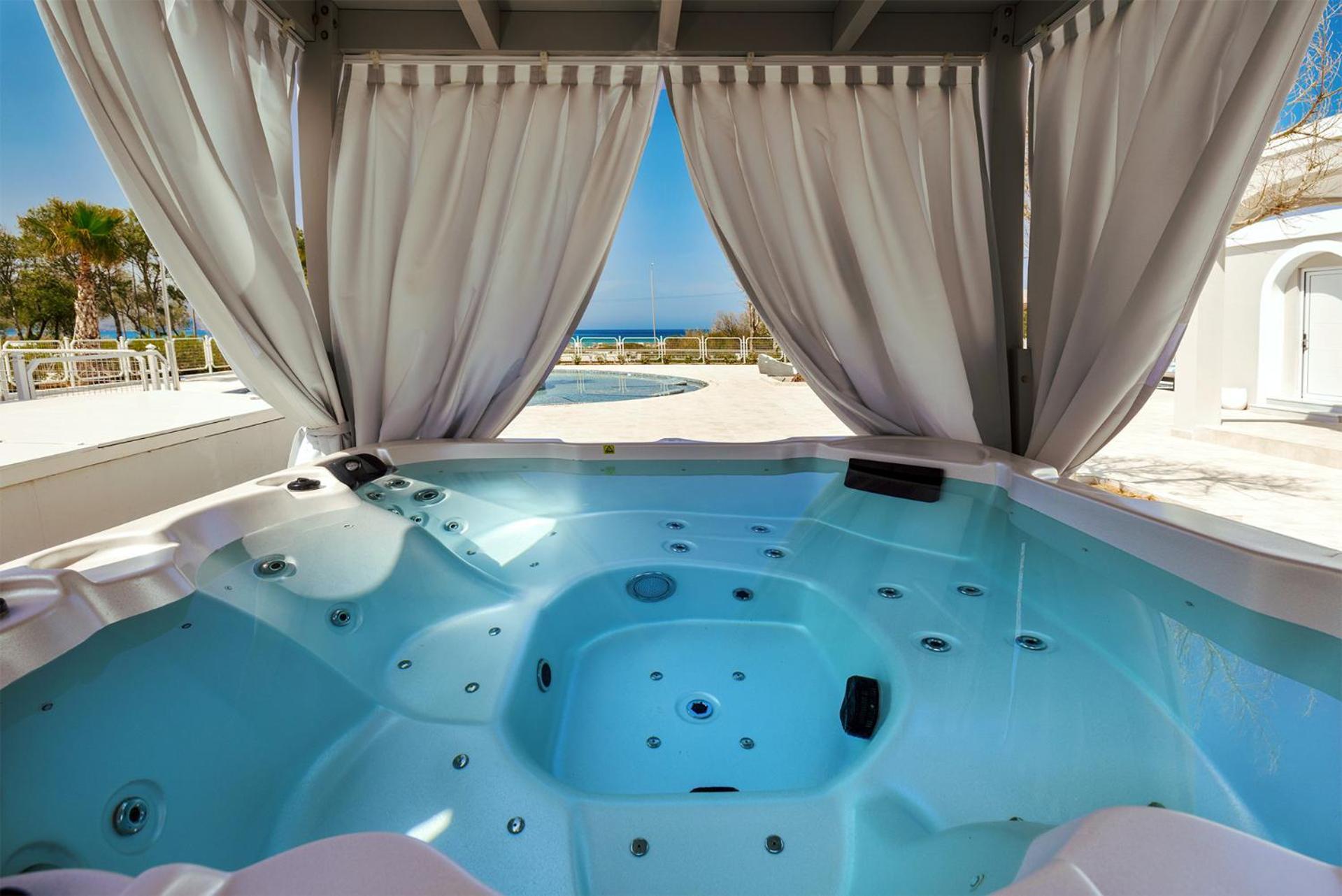 3 Bedroom Grand Villa with Private Pool (6 persons)