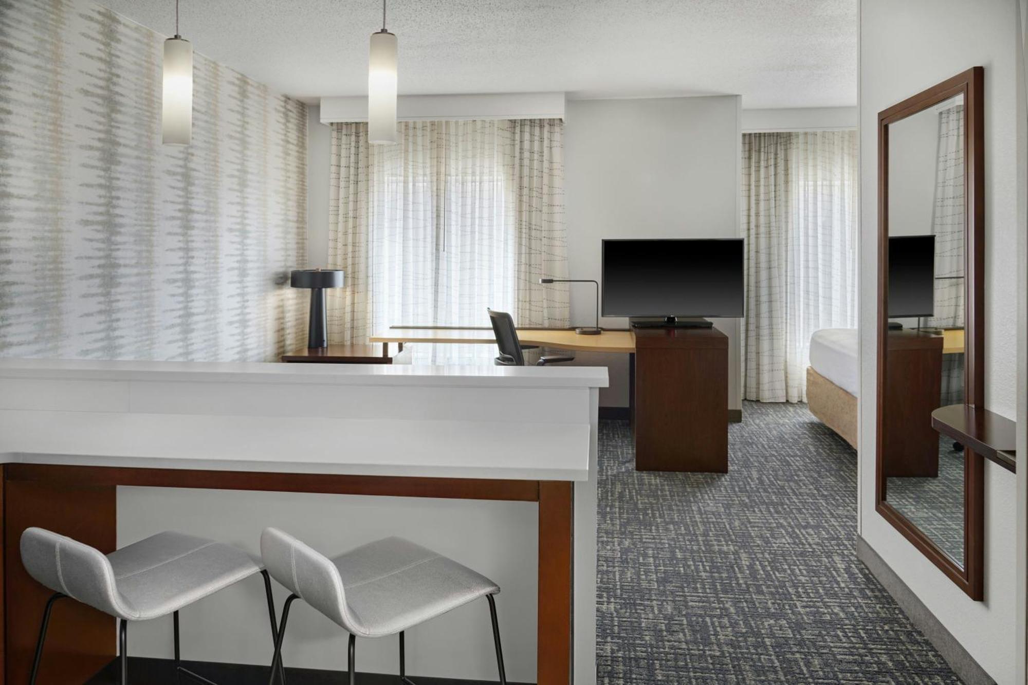 King Studio with Sofa Bed