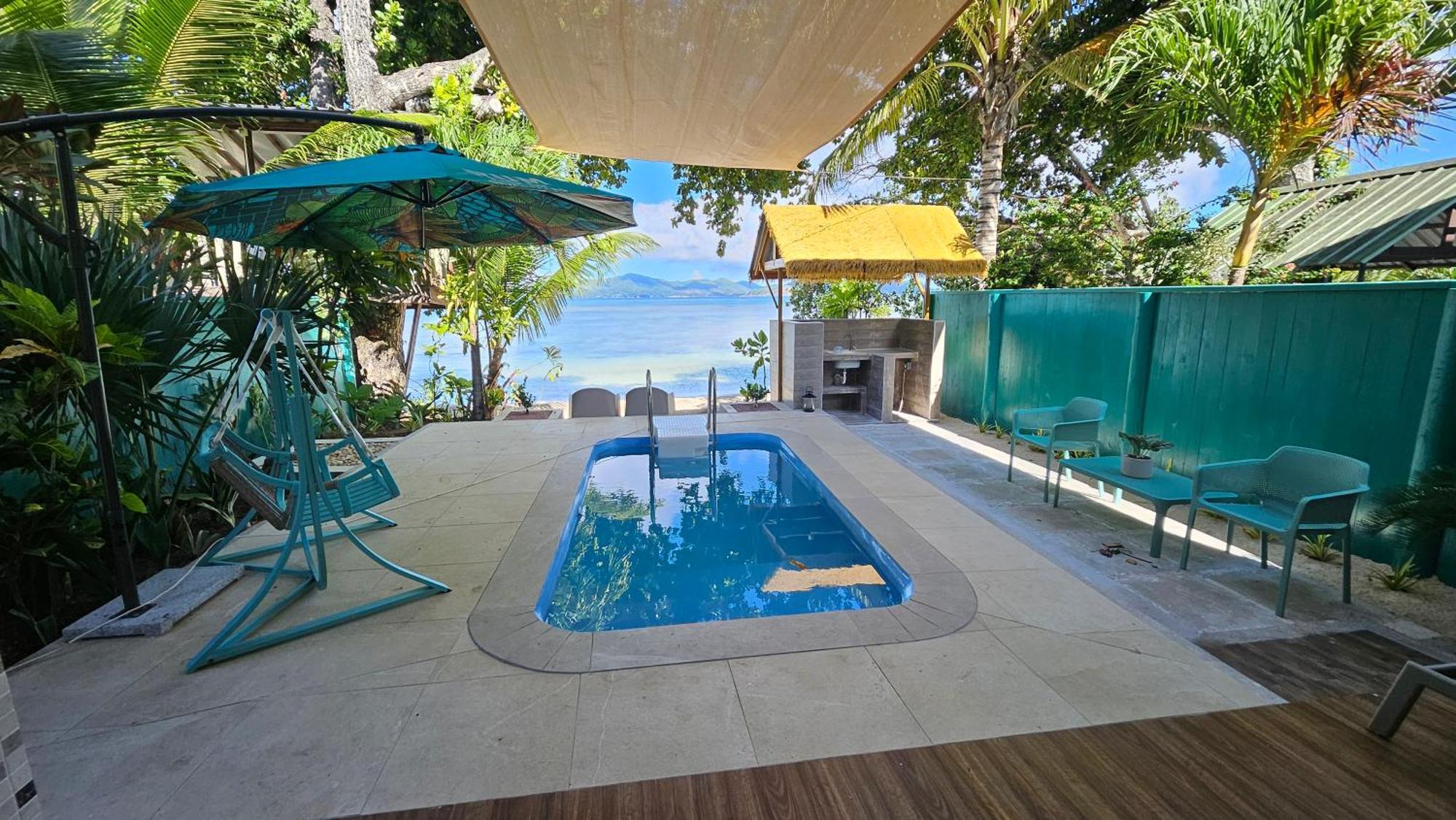 Villa - Beach Front with private pool
