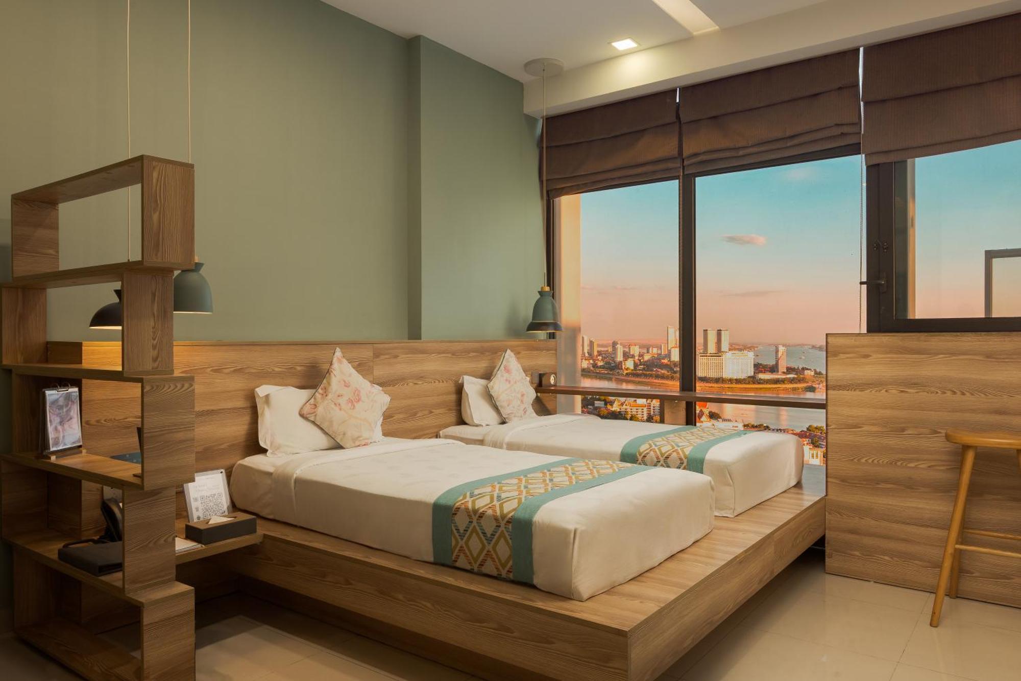 Landmark Twin Room - River View