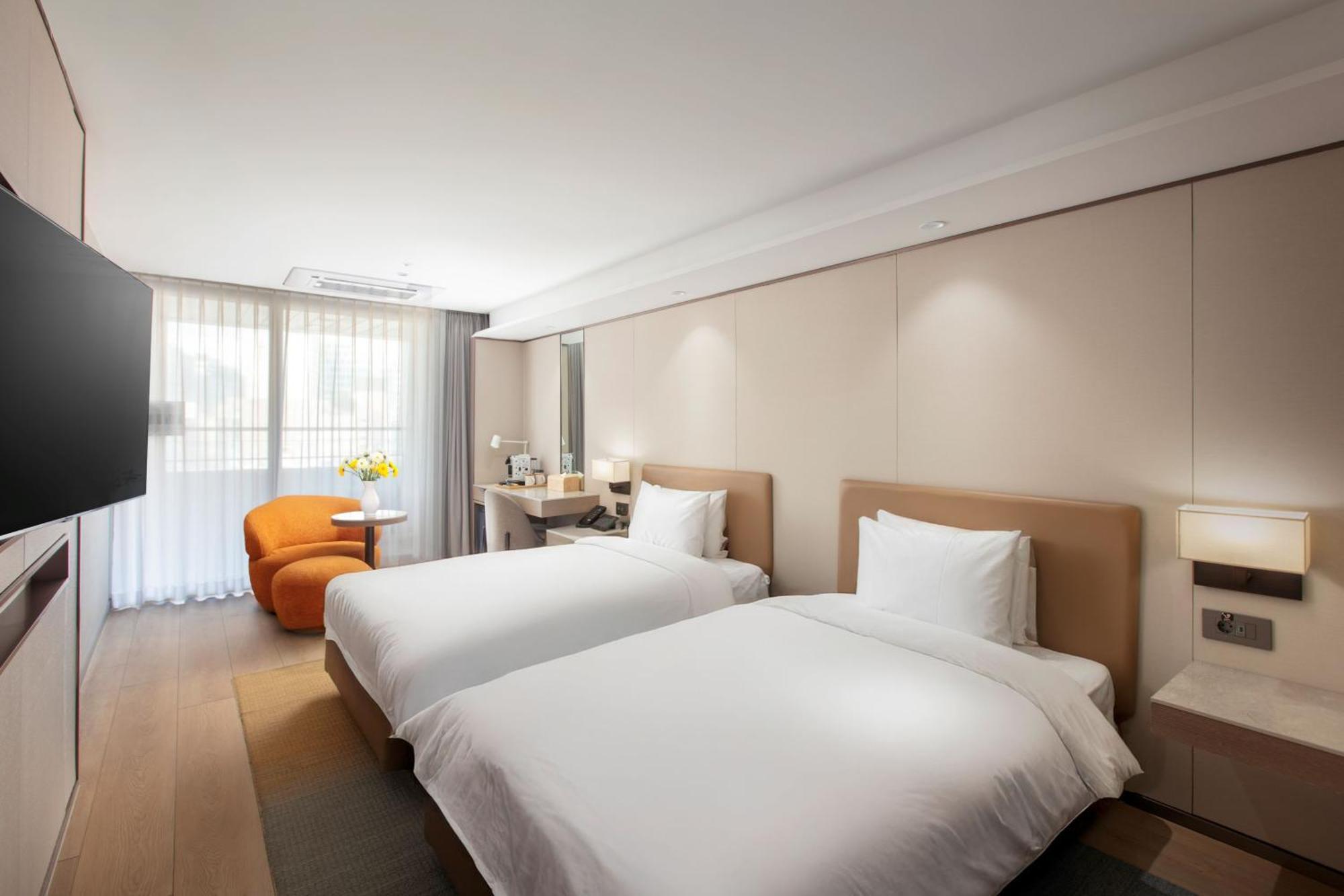Prestige Twin Room with Mini-bar