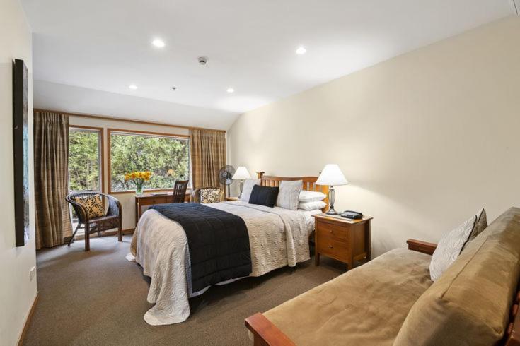 Superior Queen Room