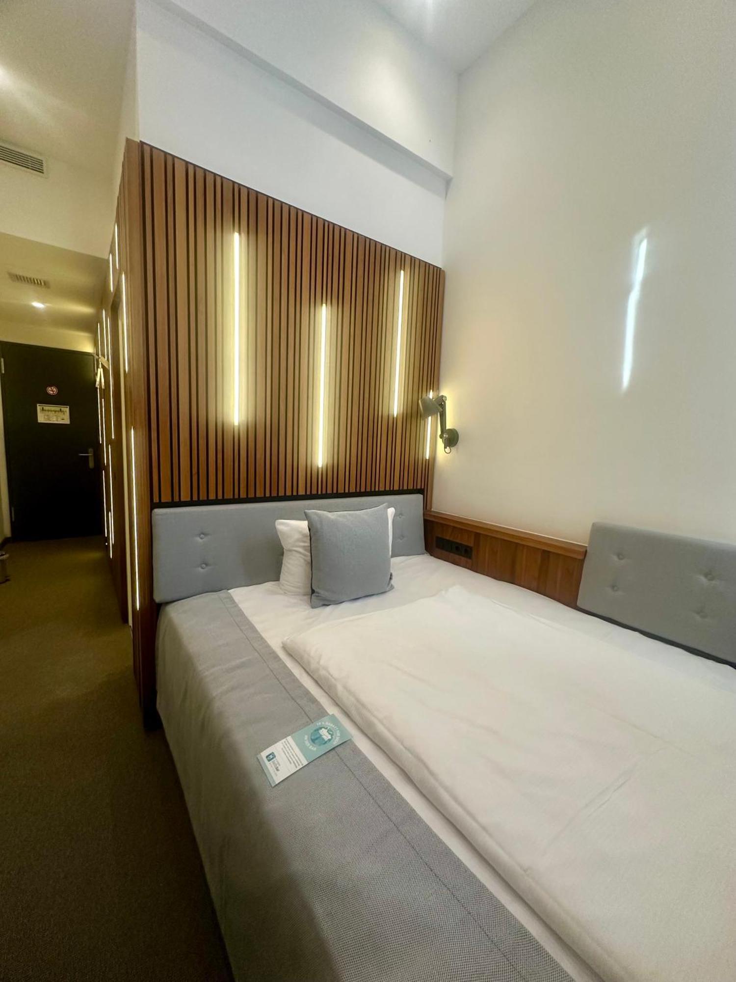 Budget Single Room