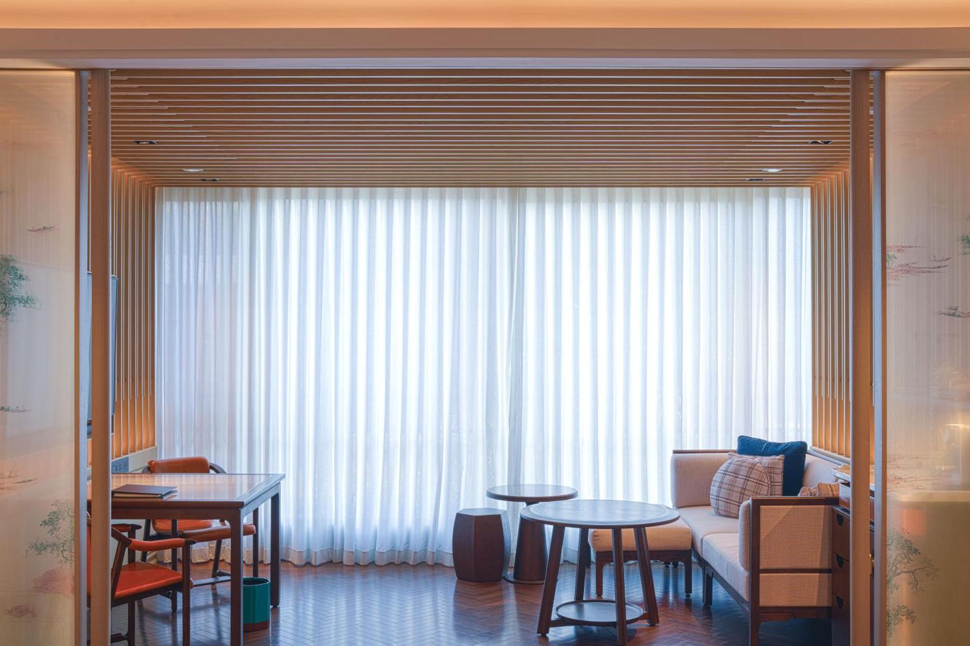 Twin Room with City View