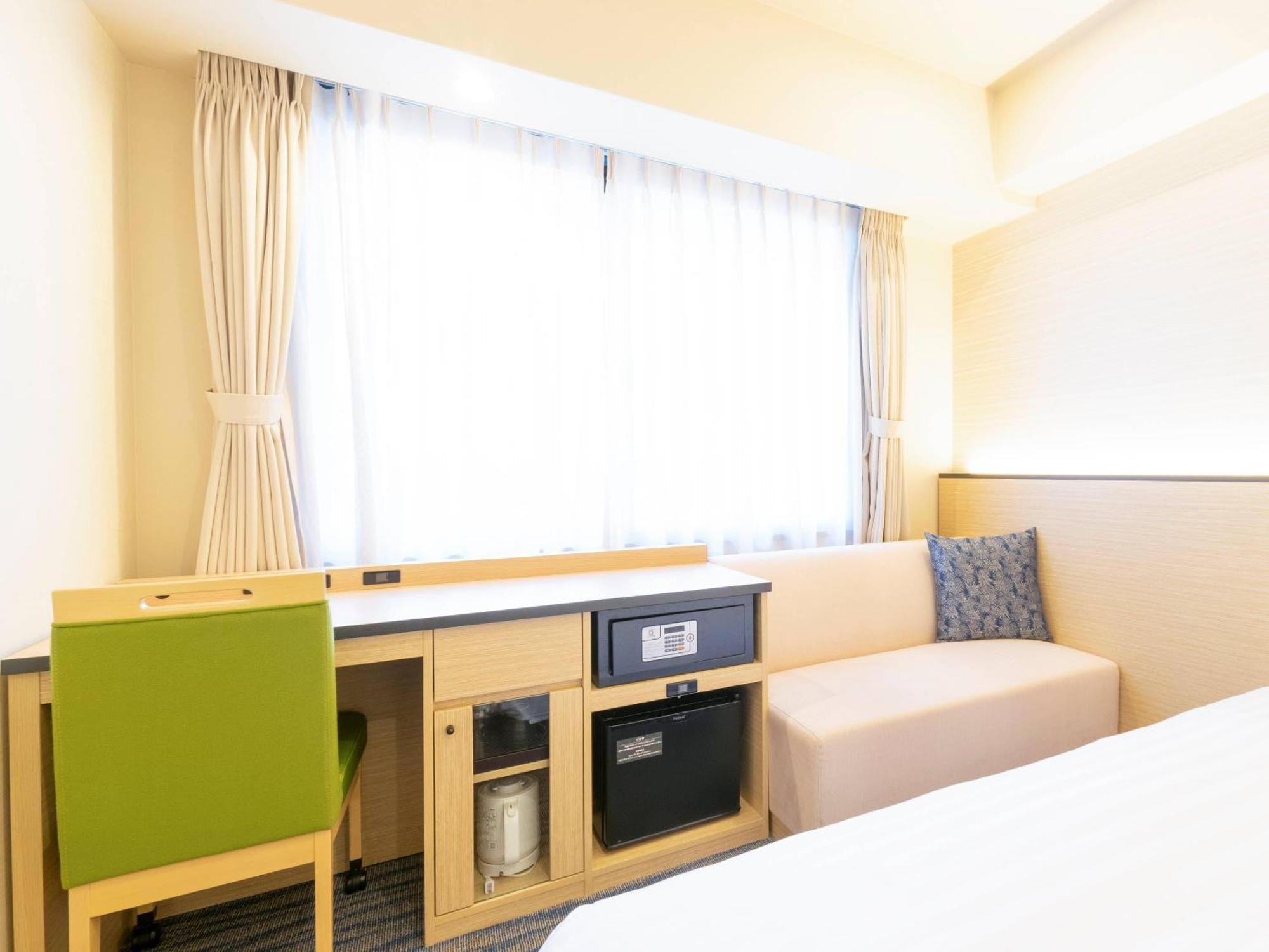 Twin Room - Non-Smoking