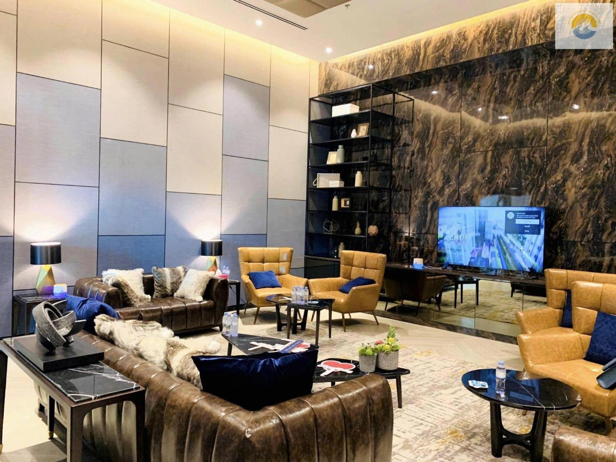 Four-Bedroom Apartment with Balcony