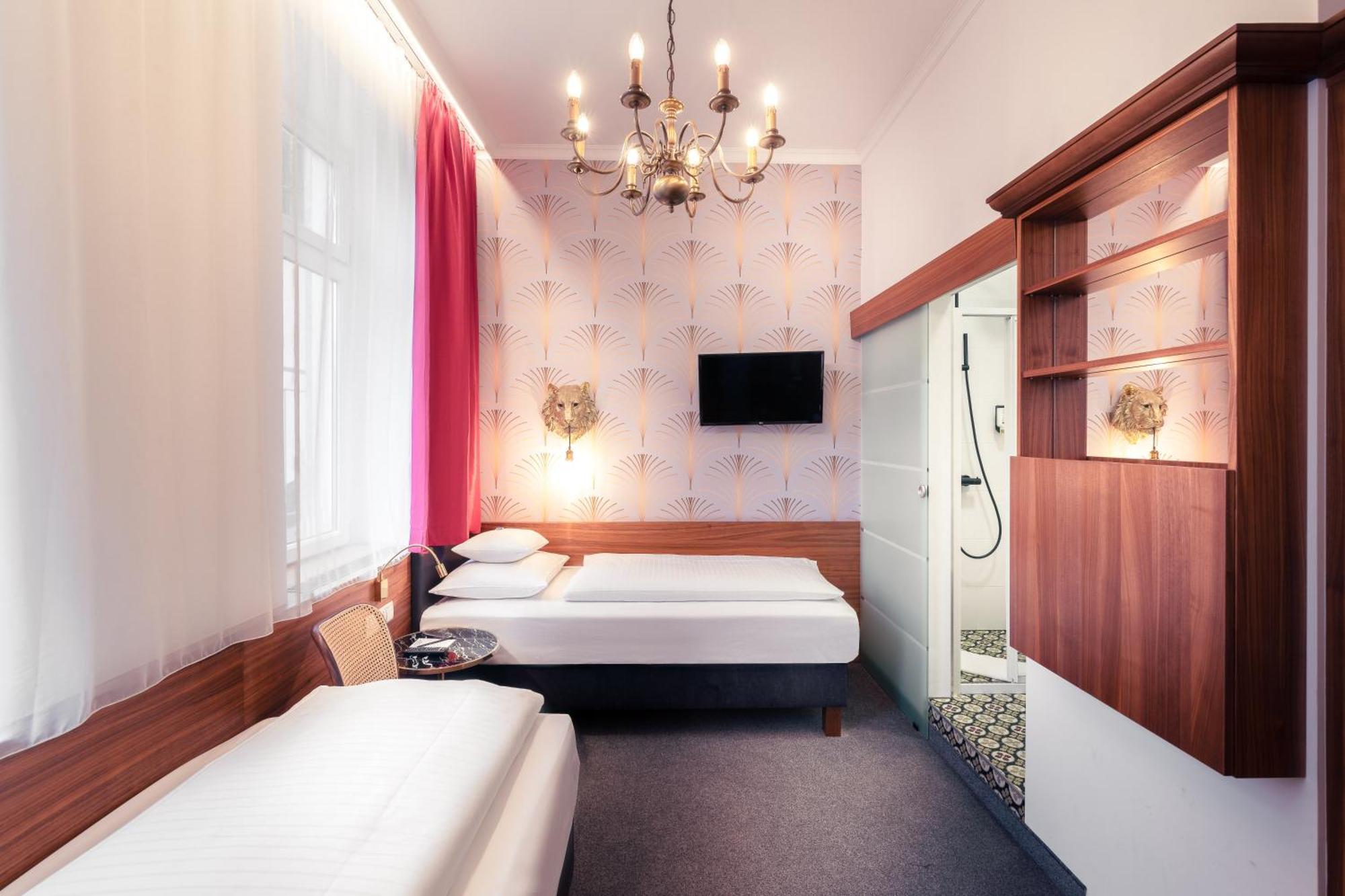 Economy Twin Room