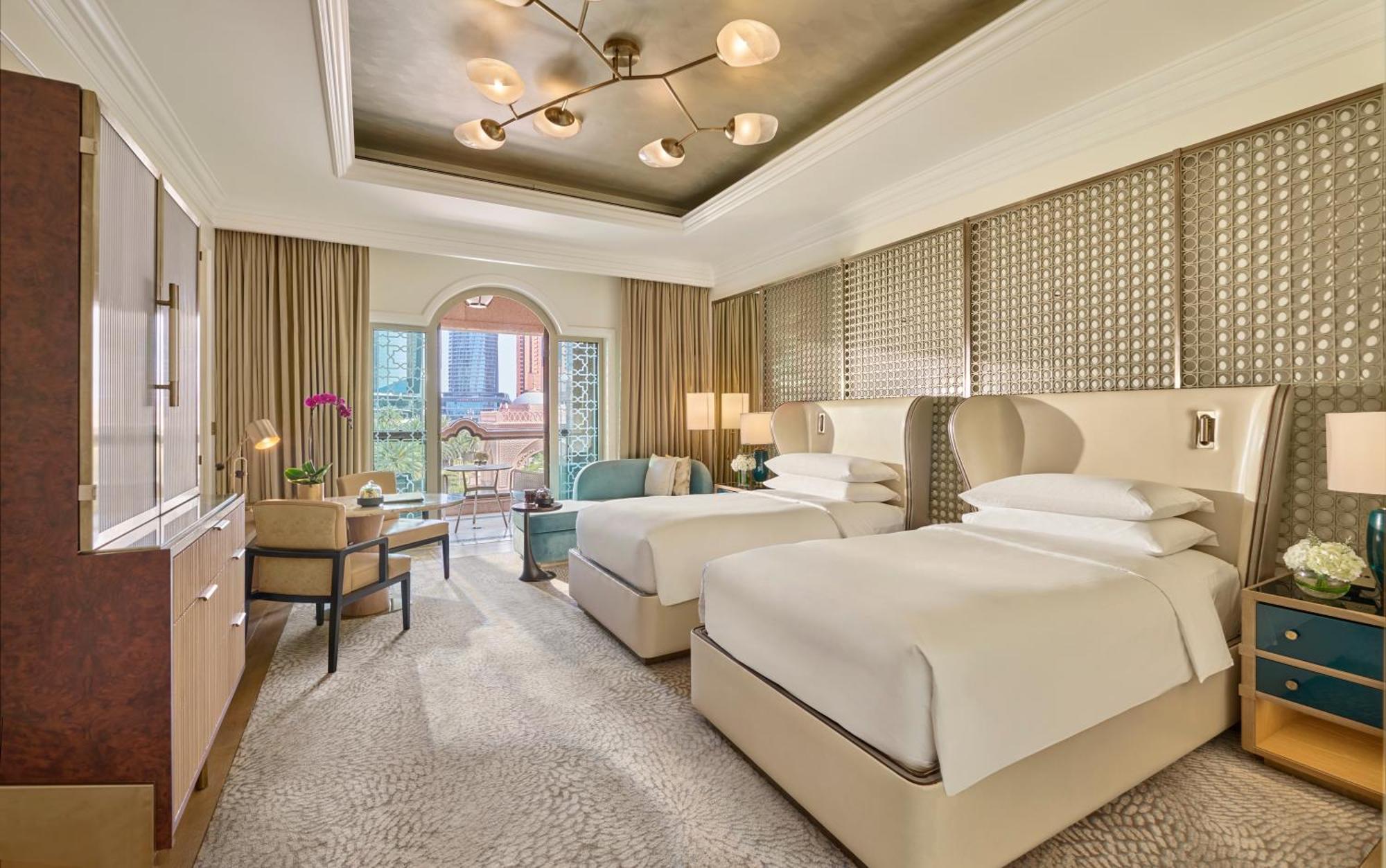 Deluxe City View Twin Room, Balcony