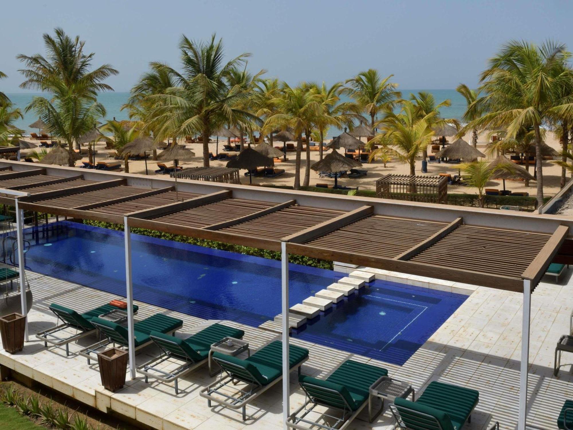Deluxe Blue Bay Beach Suite