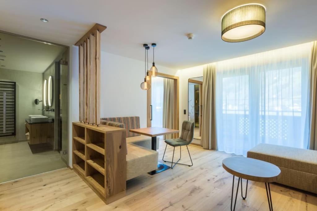Suite with Mountain View