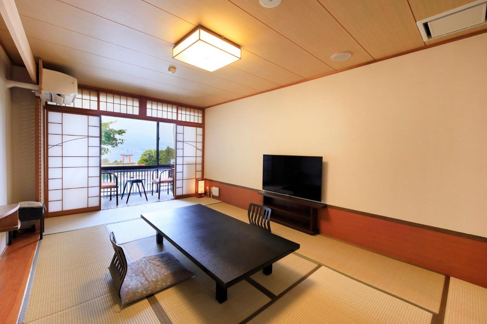 Japanese-Style Room