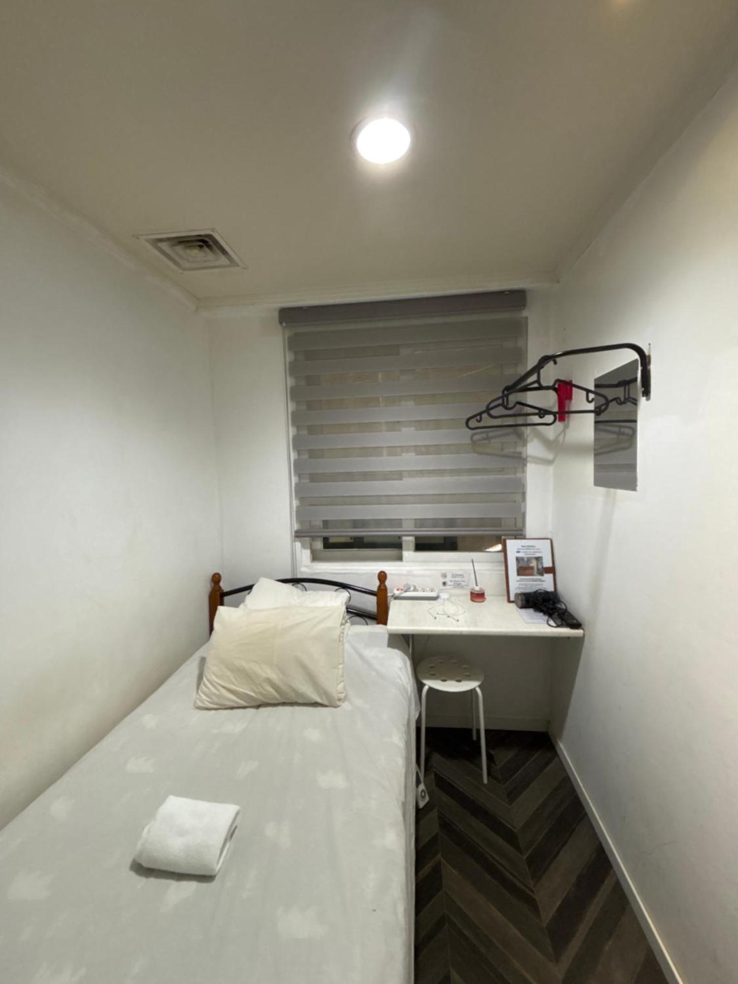 Single Room with Shared Bathroom
