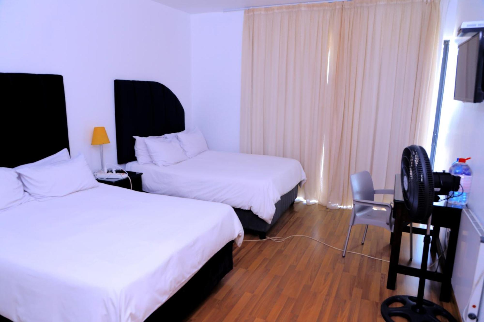 Twin Room with Bathroom