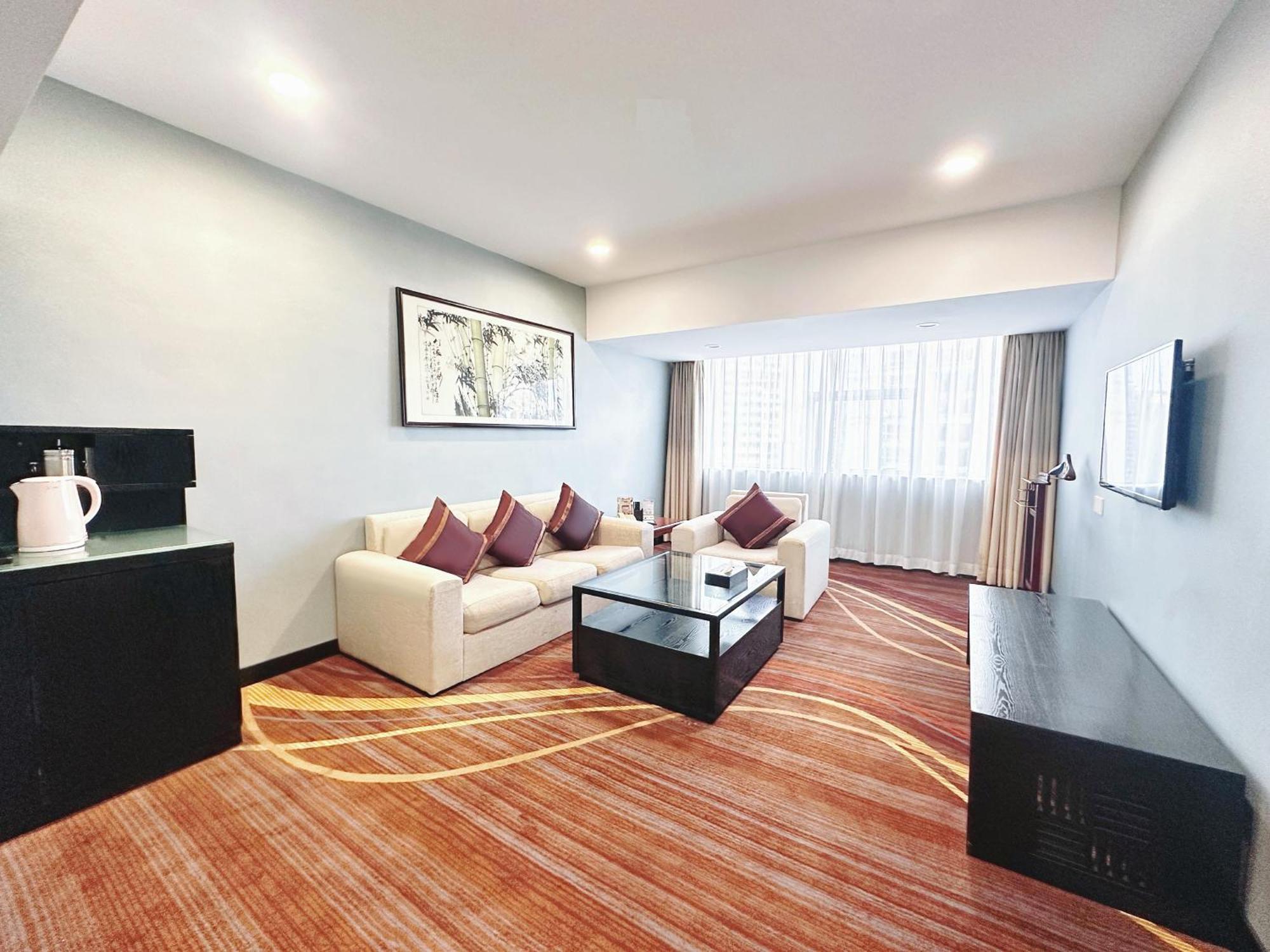 Standard Suite