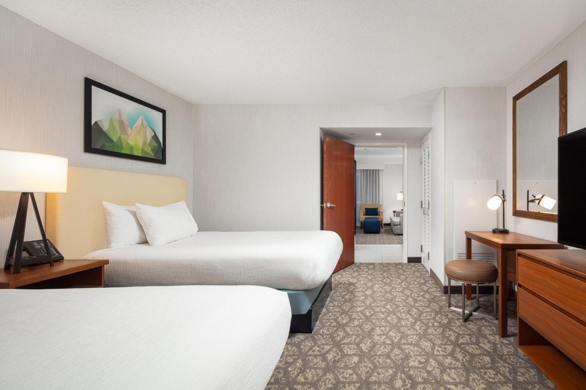 One-Bedroom Suite - Mobility Access/Bath Tub