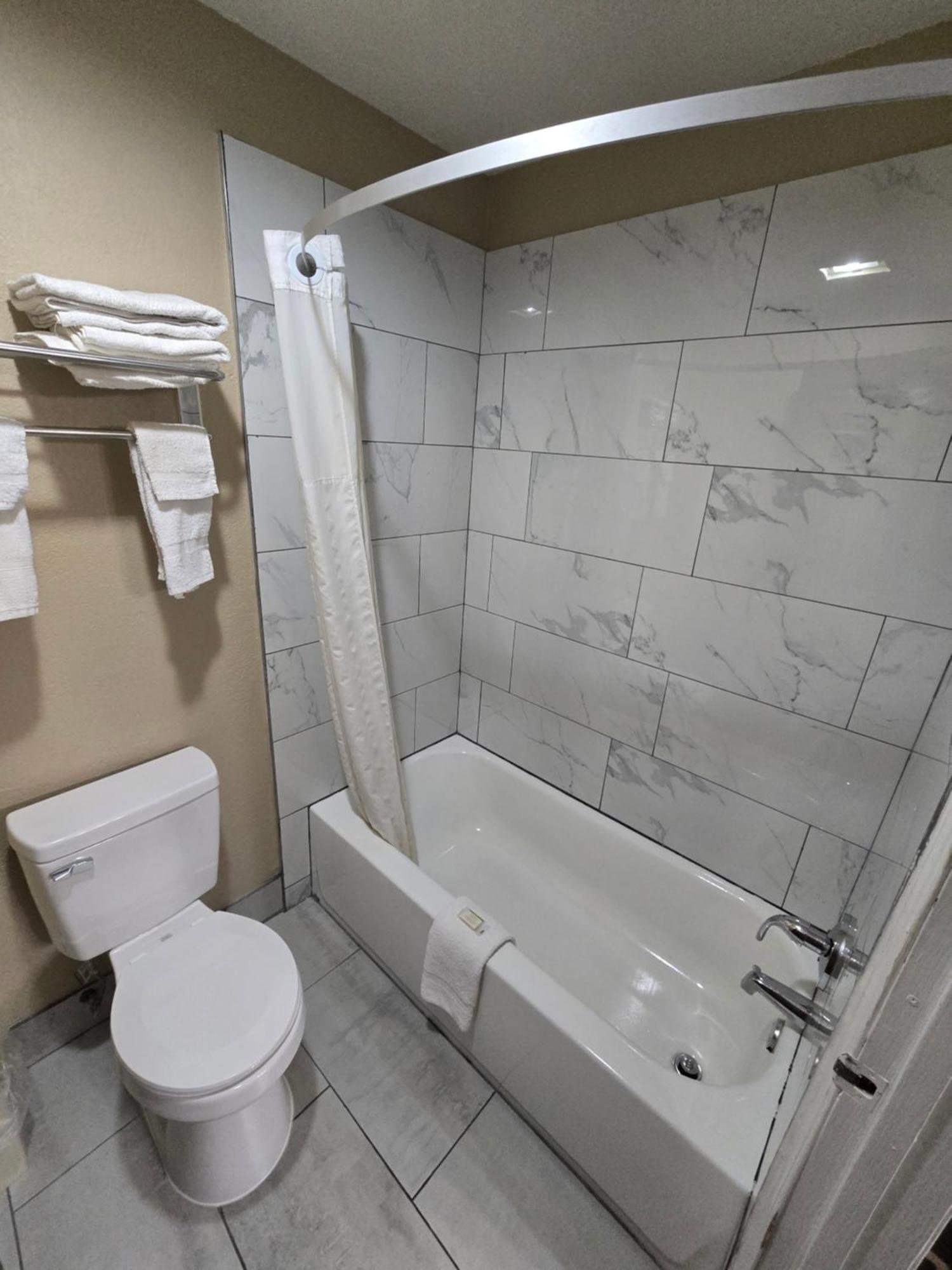 Double Room with Two Double Beds - Non-Smoking