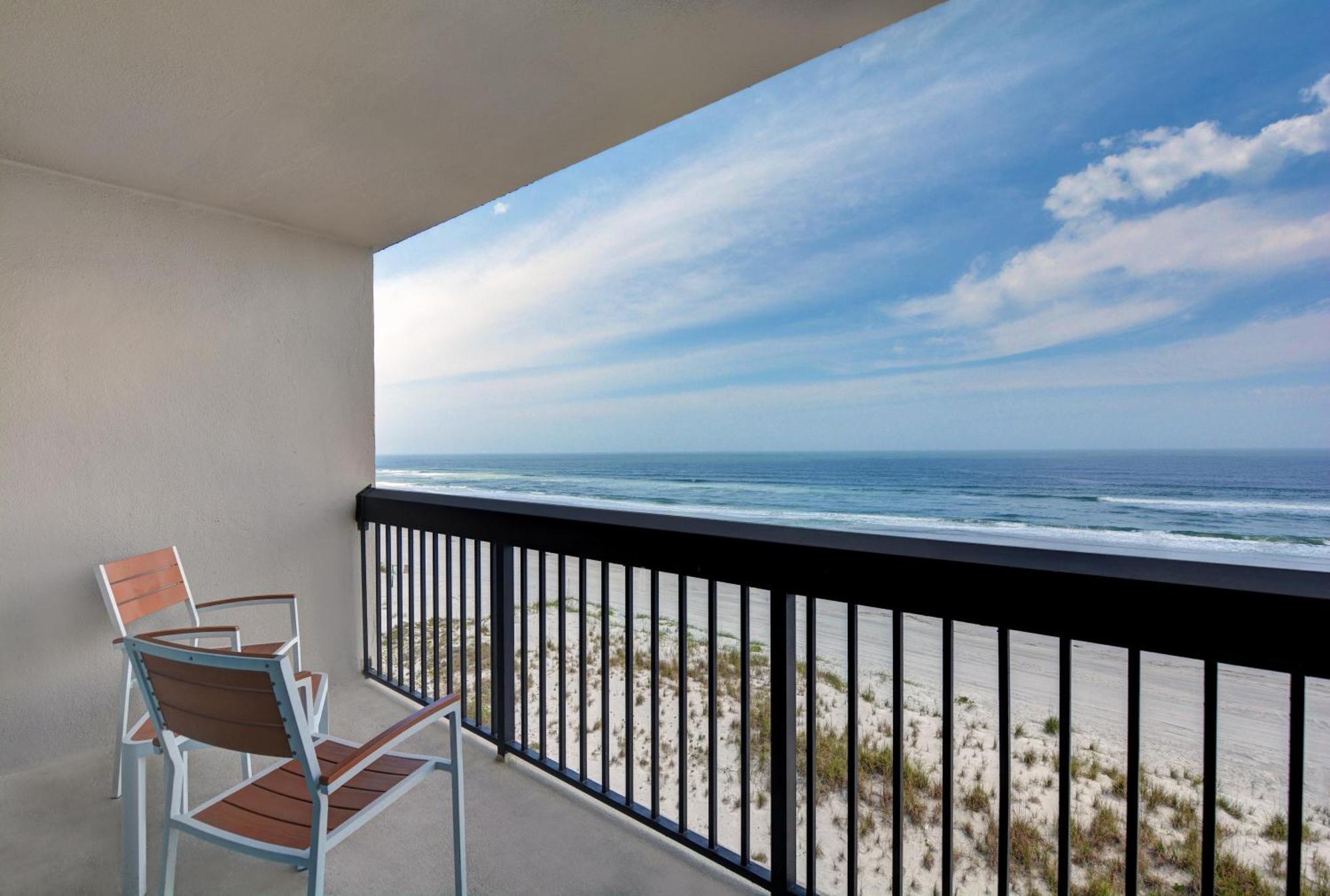 2 Queen Beds Room Oceanfront View
