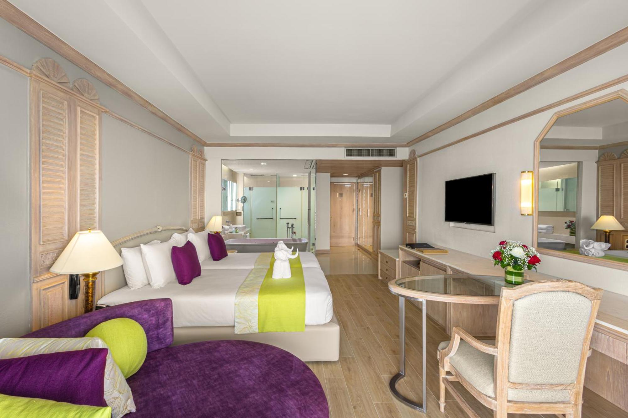 Regency Suite Thai Modern (2 Bedrooms)