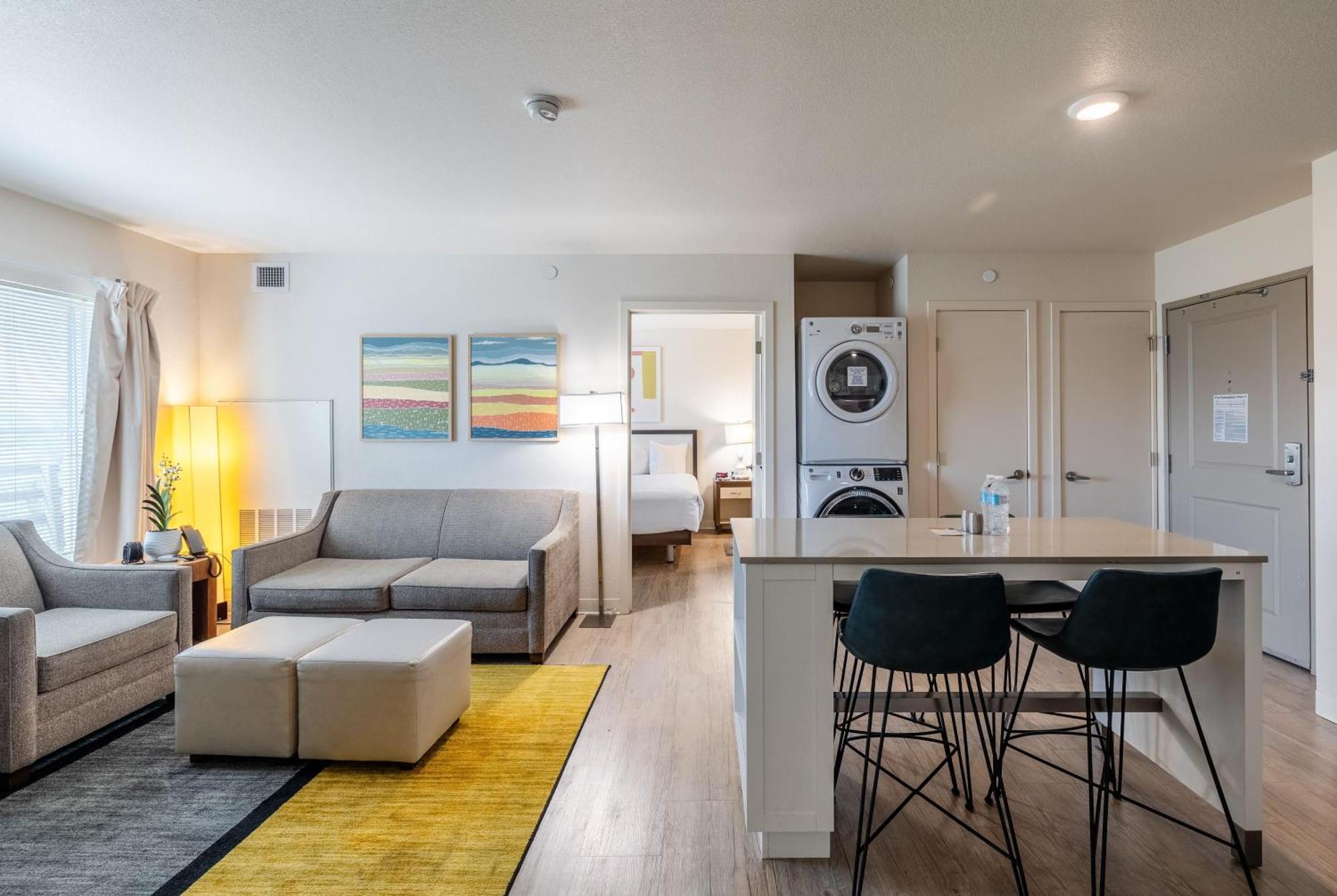 Two-Bedroom Suite with Two Queen Beds and Sofa Bed - Non-Smoking