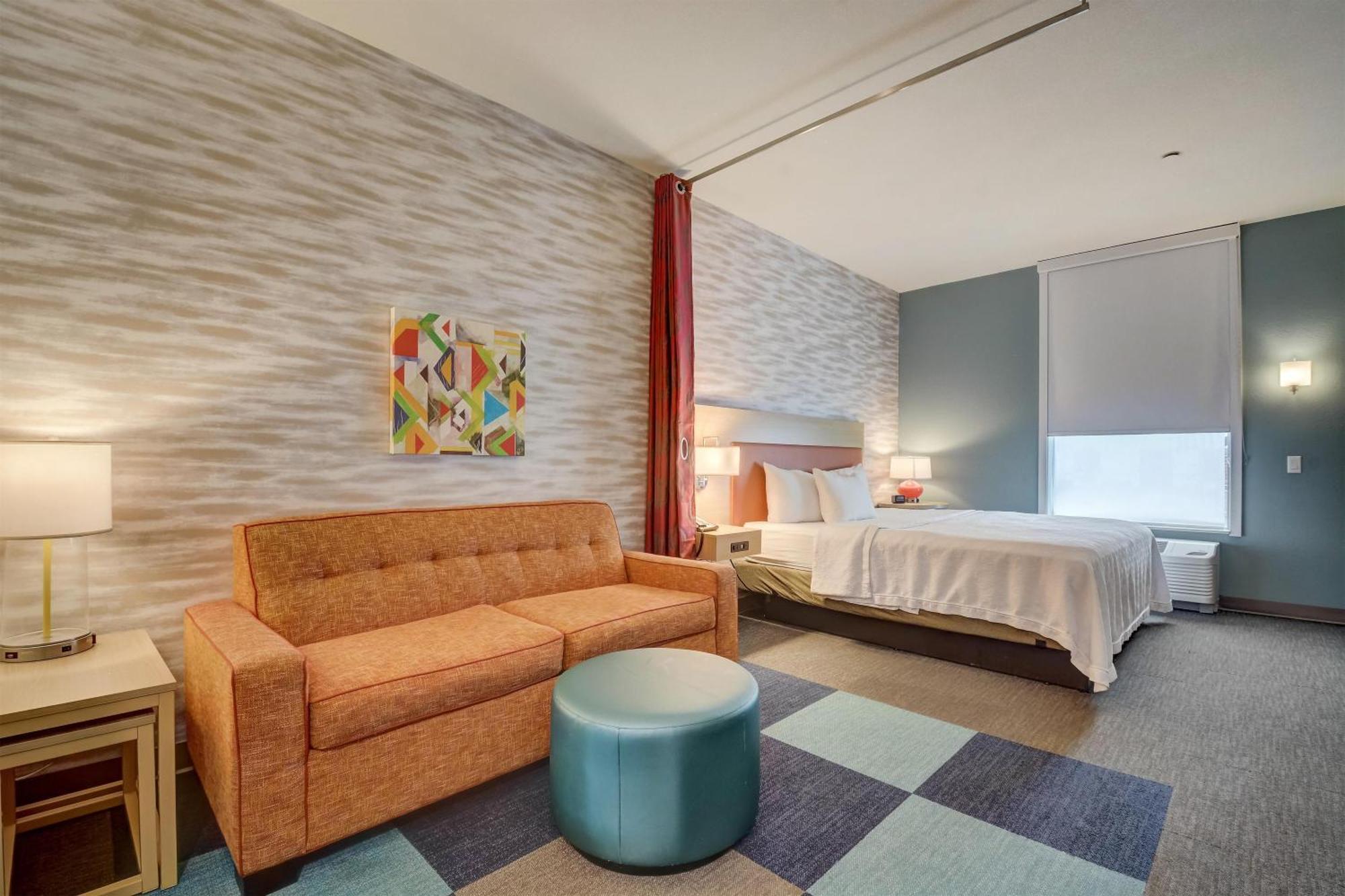 King Studio Suite - Hearing Access/Non-Smoking
