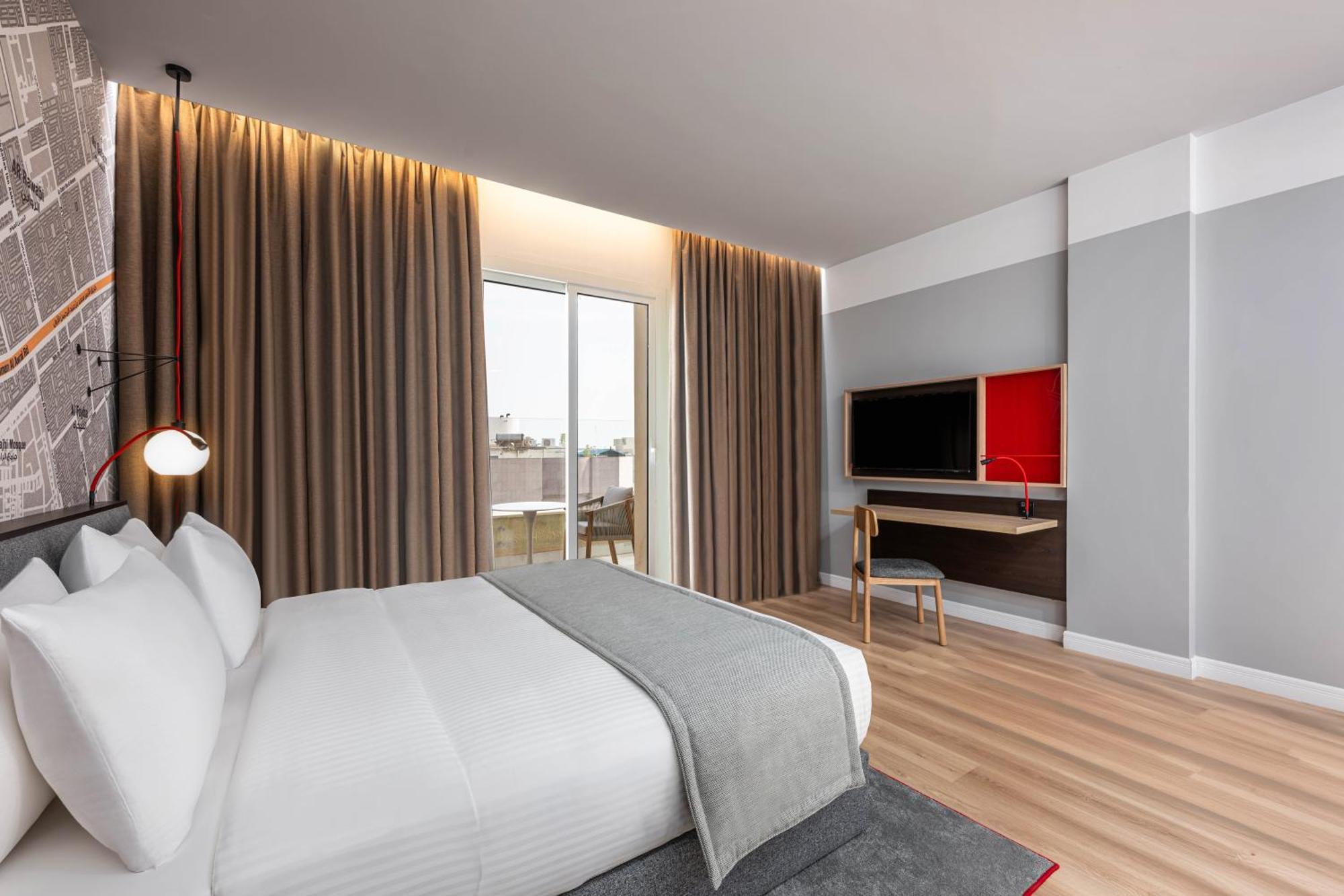 Deluxe King Room