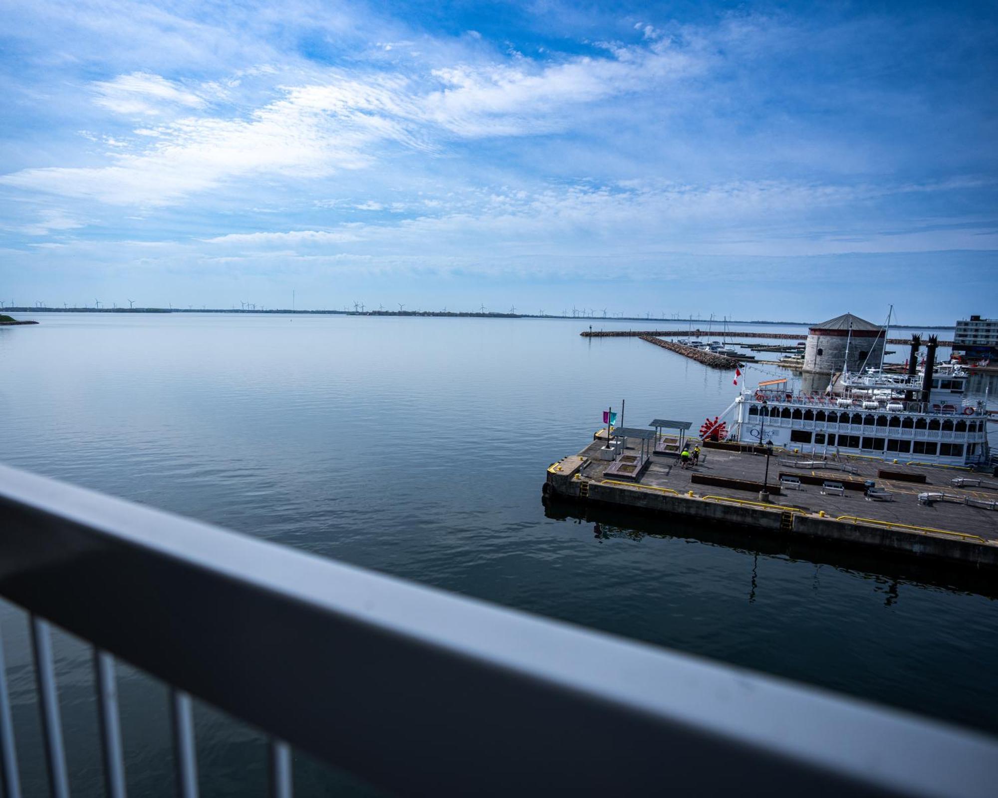 King Corner Premium - Harbor View