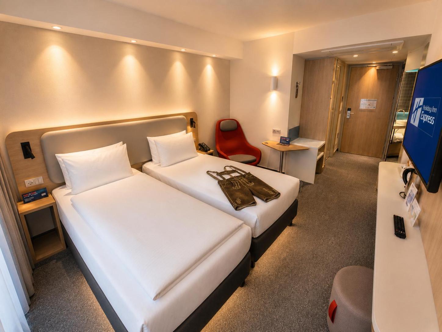 Standard Twin Room with Two Twin Beds