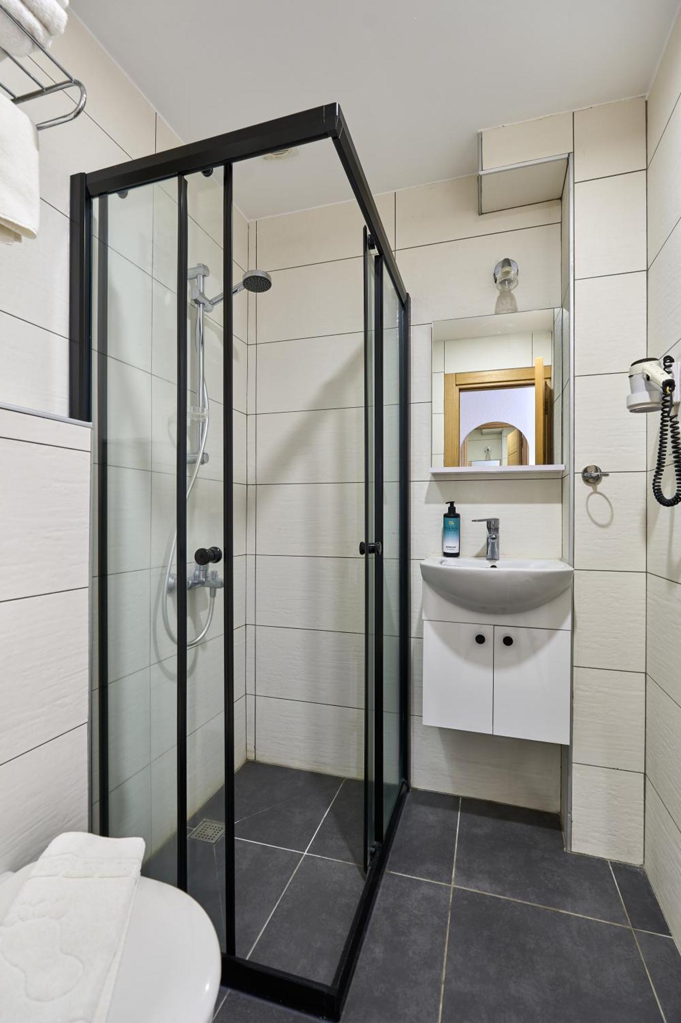 Twin Room with City View