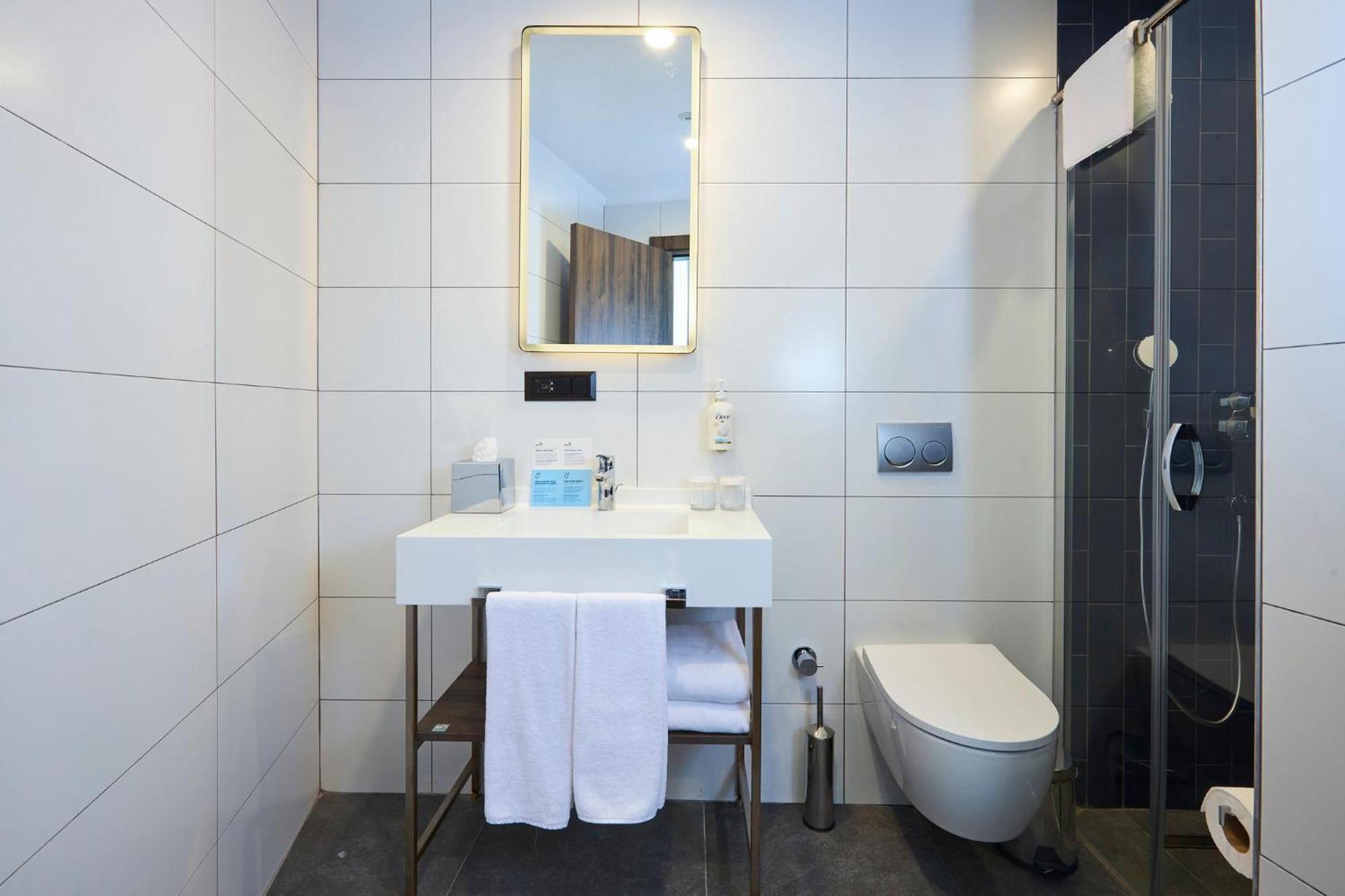 Queen Suite