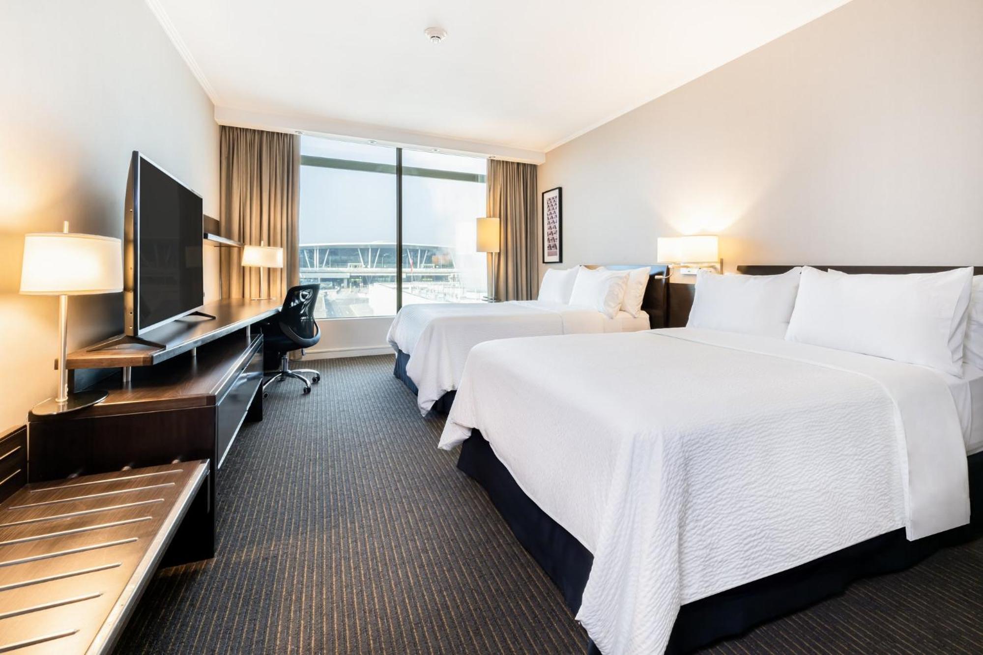 Deluxe Queen Room with Two Queen Beds